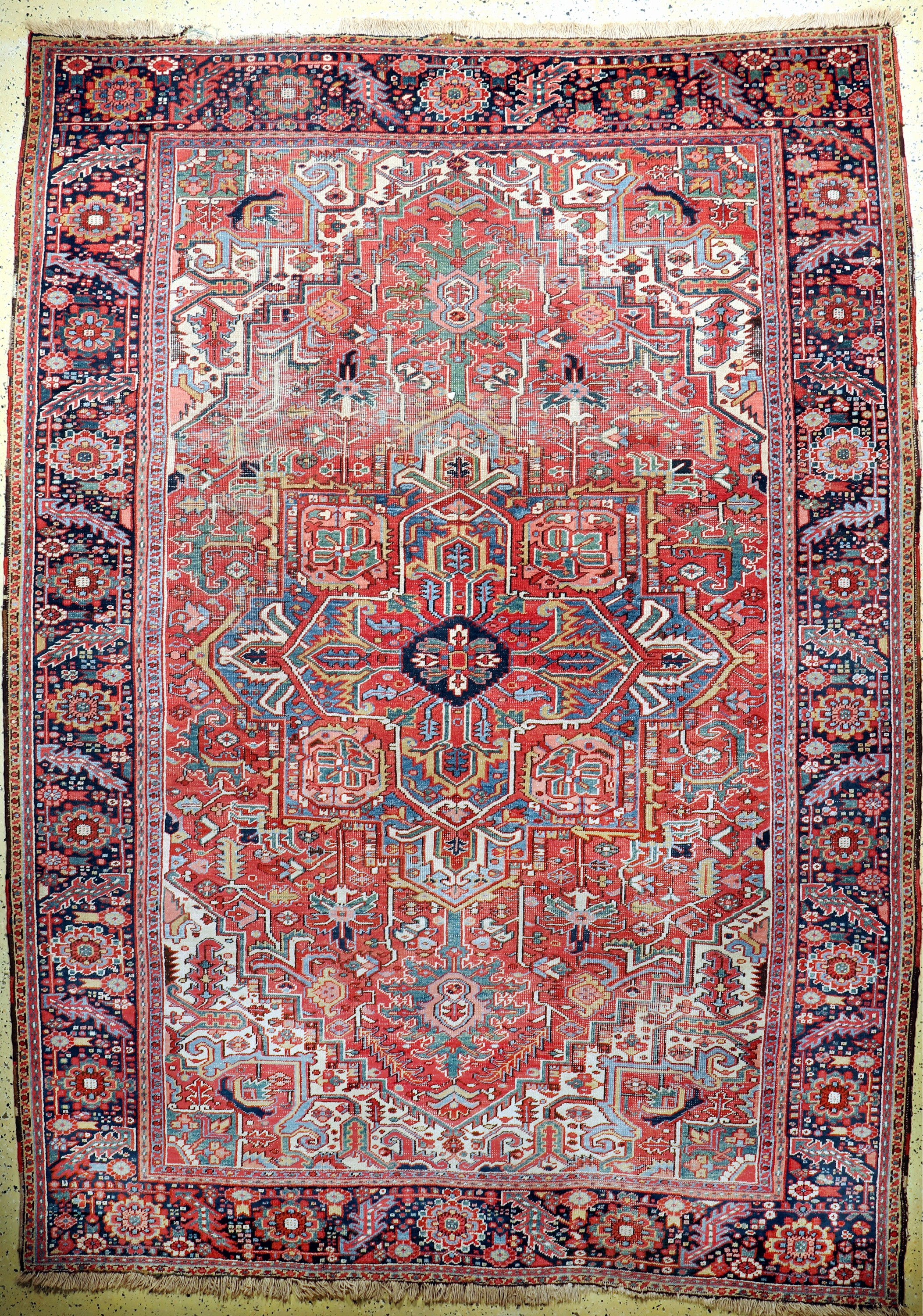 Heriz alt, Persien, Anfang 20.Jhd, Wolle auf Baumwolle, ca. 340 x 240 cm, EHZ: 3