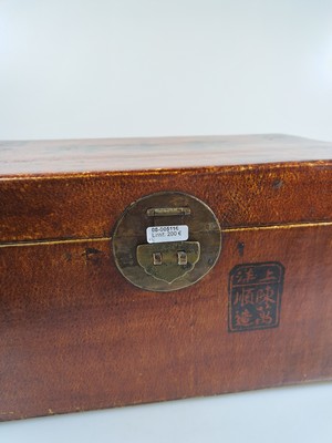 26969506b - Deckelschatulle und 2 Lackdosen, China, um 1900, Schatulle Holz mit Papierbezug, mit ...