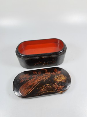 26969506m - Deckelschatulle und 2 Lackdosen, China, um 1900, Schatulle Holz mit Papierbezug, mit ...