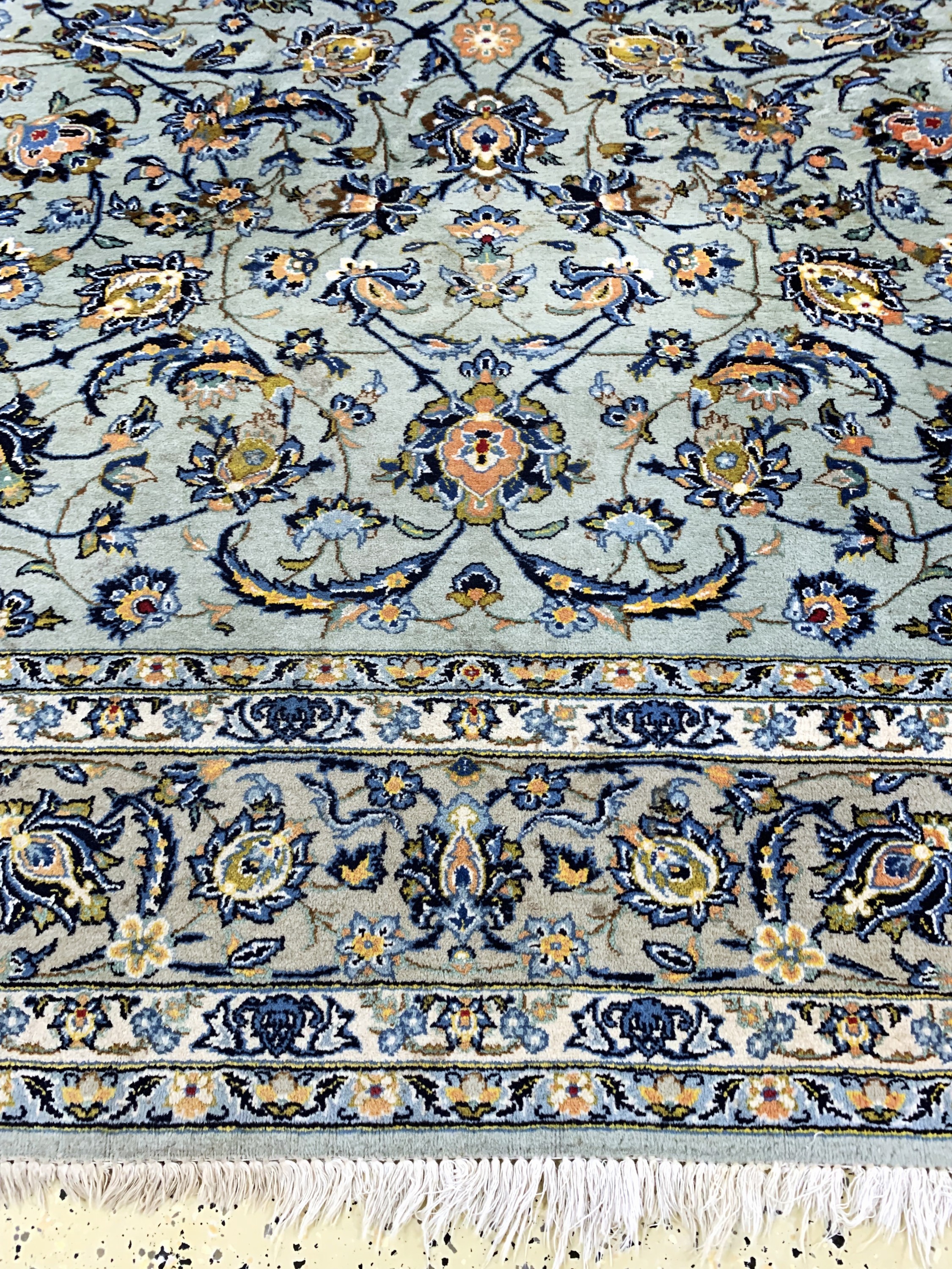 Detail b: Keschan, Persien, Mitte 20.Jhd, Wolle auf Baumwolle, ca. 360 x 265 cm, Reinigungsbedürftig, EHZ: 2