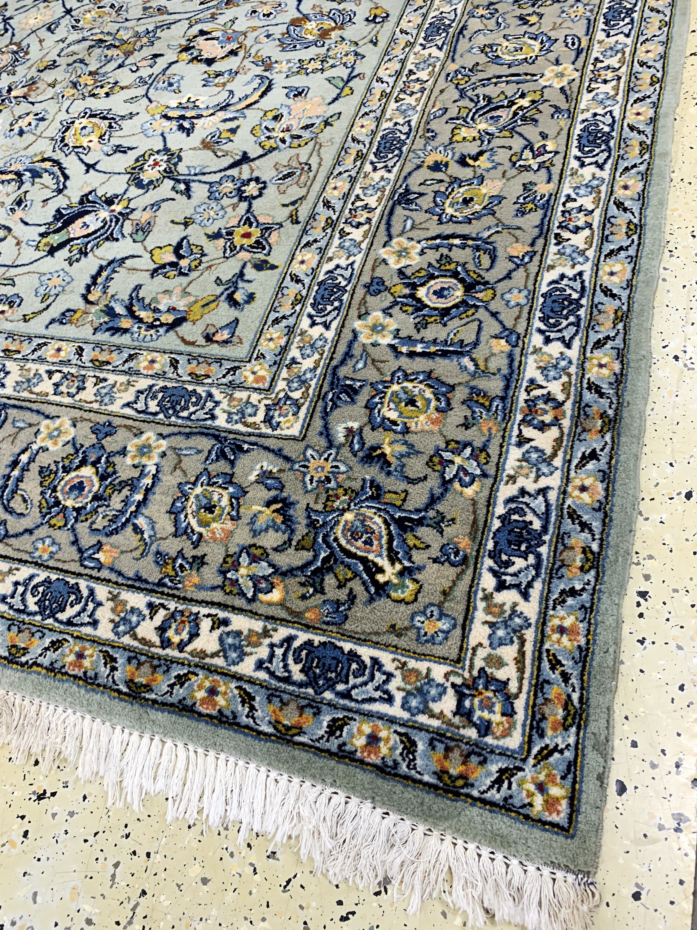 Detail e: Keschan, Persien, Mitte 20.Jhd, Wolle auf Baumwolle, ca. 360 x 265 cm, Reinigungsbedürftig, EHZ: 2