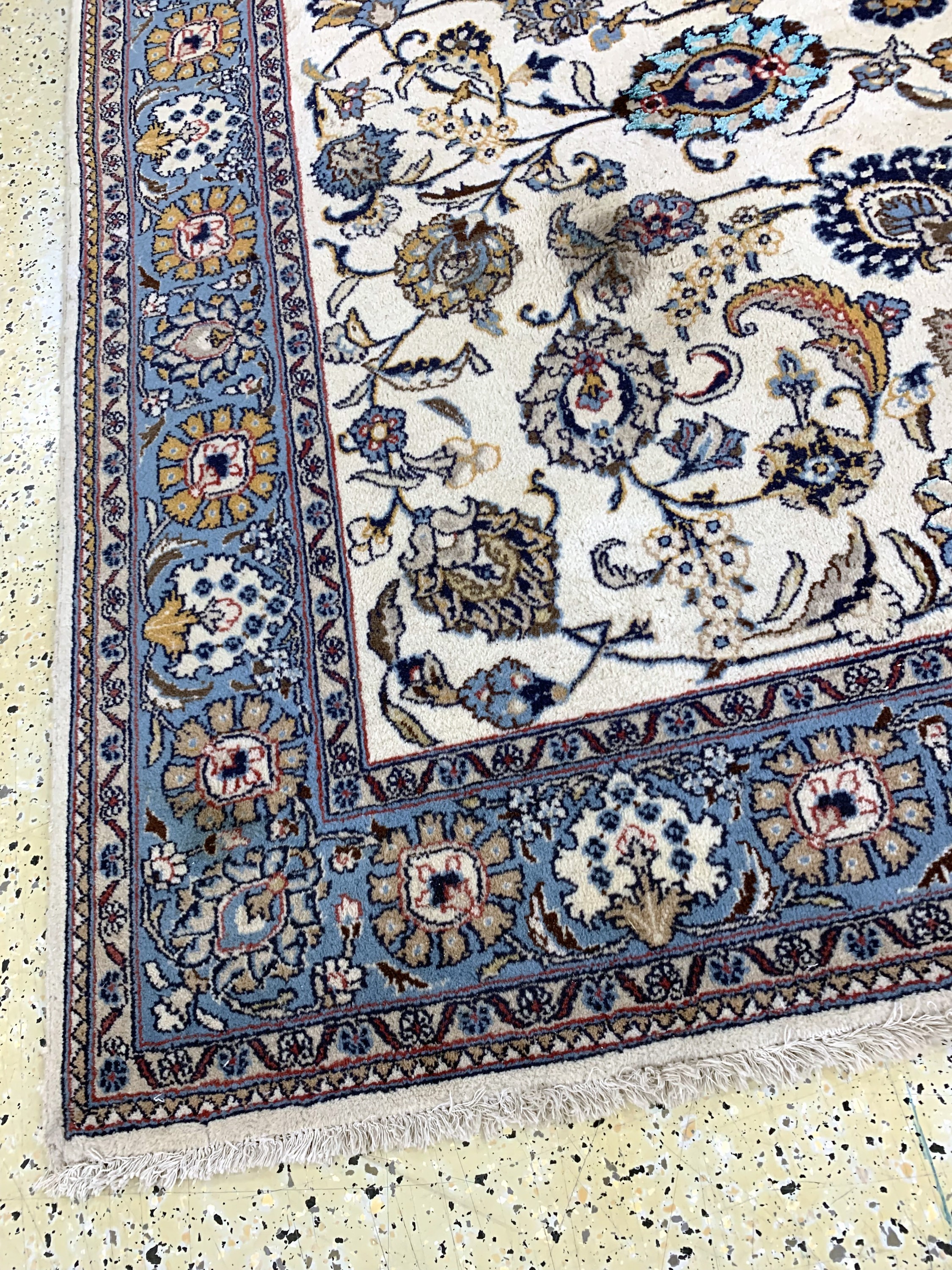Detail g: Ghom alt, Persien, Mitte 20.Jhd, Wolle mit Seide, ca. 330 x 230 cm, Reinigungsbedürftig, EHZ: 2-3
