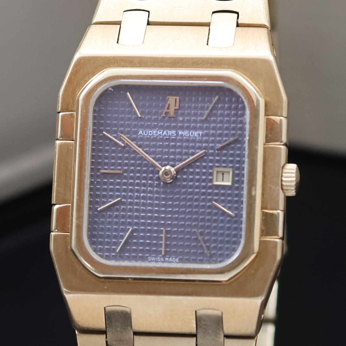 Detail a: AUDEMARS PIGUET Royal Oak seltene Armbanduhr in GG 750/000 Referenz 56049, Schweiz 1980er Jahre, C-Serie, massives Geh. inkl. Gliederband m. ...