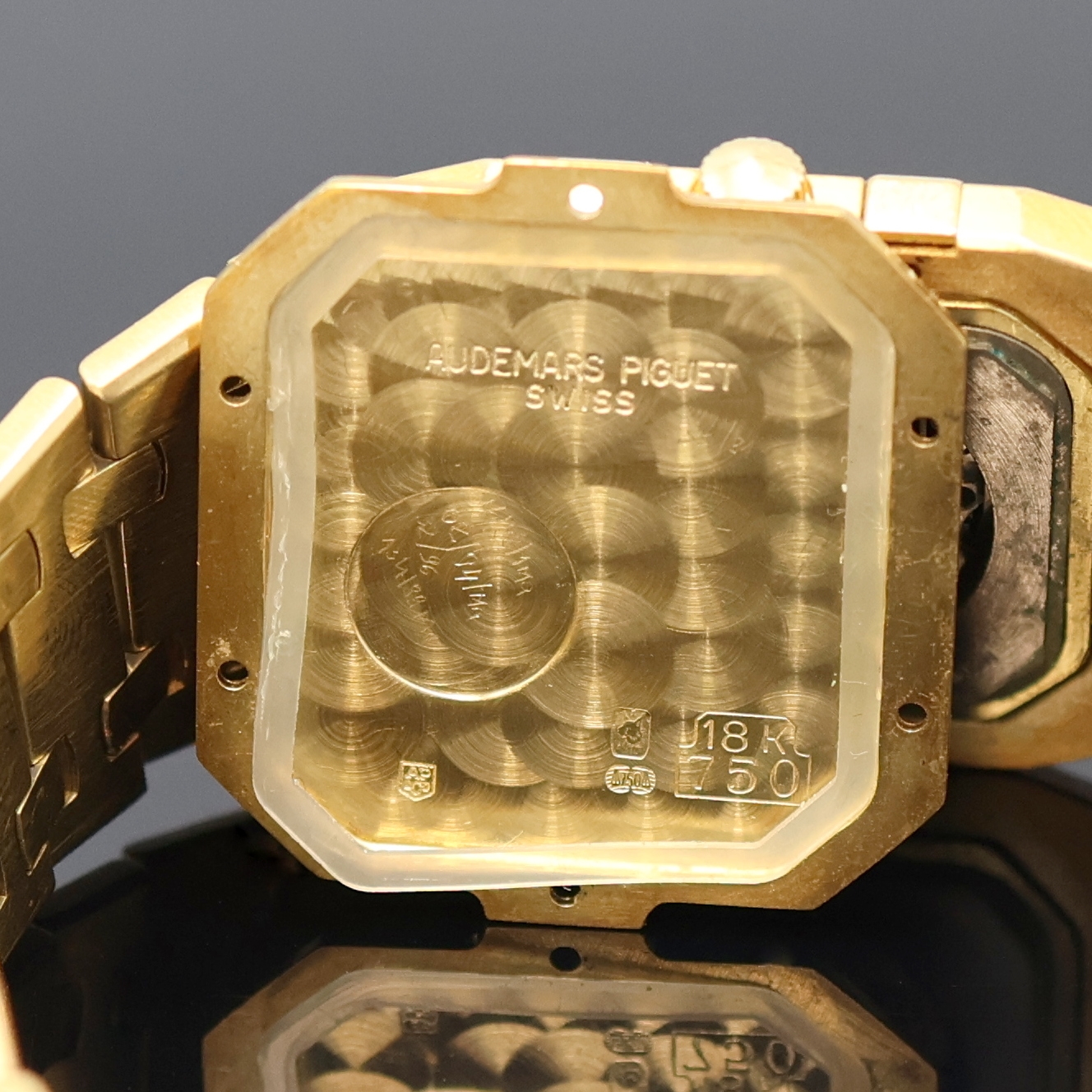 Detail g: AUDEMARS PIGUET Royal Oak seltene Armbanduhr in GG 750/000 Referenz 56049, Schweiz 1980er Jahre, C-Serie, massives Geh. inkl. Gliederband m. ...