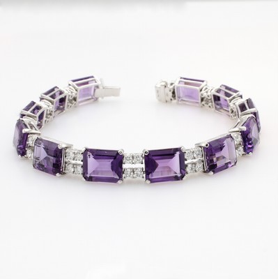 26969823a - Armband mit Amethysten und Brillanten, WG 750/000, 12 Amethyste von schöner Farbe ...