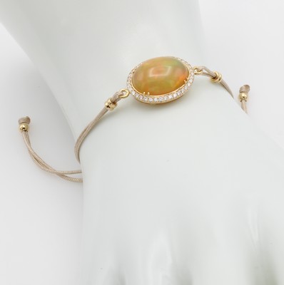 26969851a - Stoffarmband mit Opal und Brillanten, RG 750/000, 2-rhg., beiges Stoffband, ovaler ...