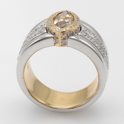 26969864a - Ring mit Diamant und Brillanten, WG/RG 750/000, 4-rhg. Optik, Diamantnavette in RG- ...