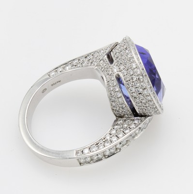 26969885a - Ring mit Tansanit und Brillanten, WG 750/000, Tansanittropfen ca. 11.72 ct von sehr ...