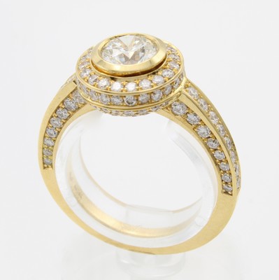 26969953a - Ring mit Brillanten, GG 750/000, 1 Brill. mittig gef. ca. 0.73 Weiß/si, 126 Brill. ...