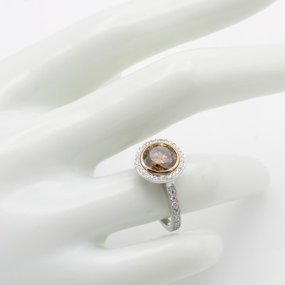 26969959a - Ring mit Brillanten, WG 750/000, 1 Brill. in RG-Fassung ca. 2.12 ct orange-brown/si, 52 ...