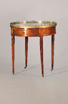 Image 26969999 - Tisch mit Marmorplatte im Louis-Size-Stil, Frankreich, Ende 19.Jh., grau-weiß ...