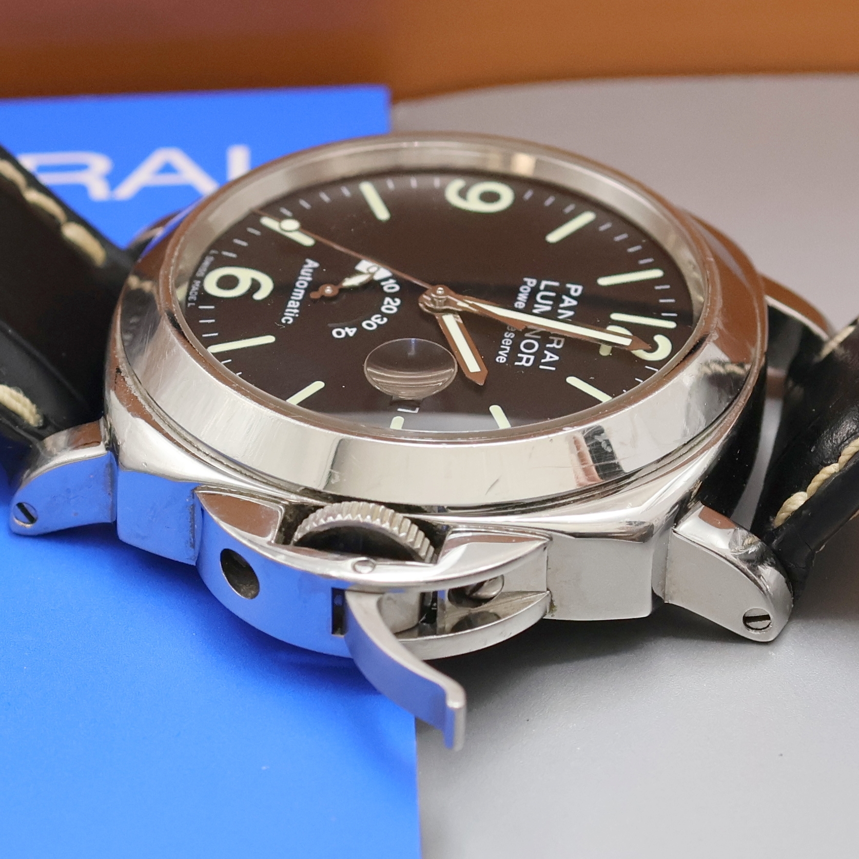 Detail e: PANERAI Herrenarmbanduhr Luminor Power Reserve Referenz OP6525, Automatik, auf 2000 Stück limitierte C-Serie, Chronometer in Edelstahl inkl. ...