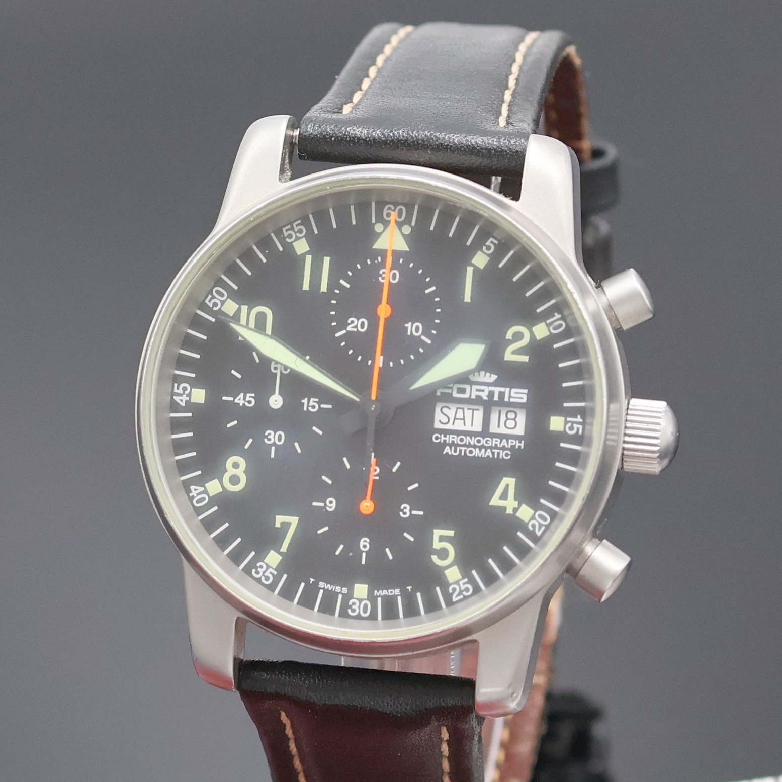 Detail a: FORTIS Armbandchronograph Referenz 597.10.141, Automatik, Edelstahlgeh., Boden verschr., Lederband (zu ers.) m. orig. Dornschl., schwarzes Zifferbl. ...