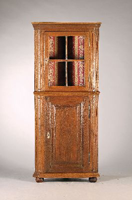 Image 26970040 - Eck-Vitrine, wohl bergisches Land, 2.H. 18.Jh., Eiche massiv, eintüriger ...