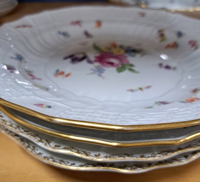 26970155f - Serviceteile, Meissen, ausgehendes 19.Jh., Neubrandenstein-Relief, Frucht- und ...