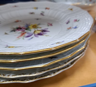 26970155g - Serviceteile, Meissen, ausgehendes 19.Jh., Neubrandenstein-Relief, Frucht- und ...