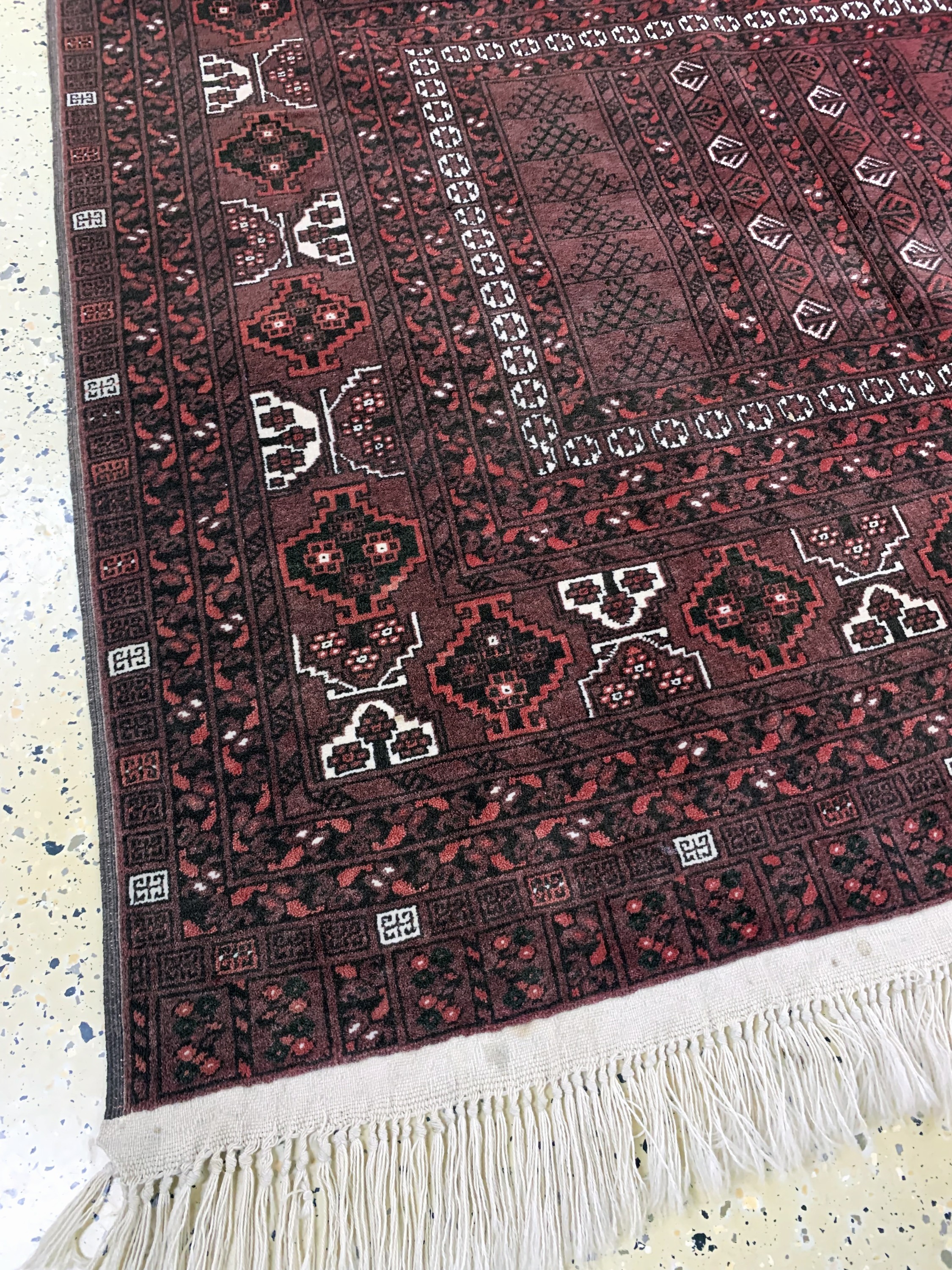 Detail b: Ersari, Afghanistan, Ende 20.Jhd., Wolle auf Baumwolle, ca. 250 x 167 cm, EHZ: 2 (verblasst).