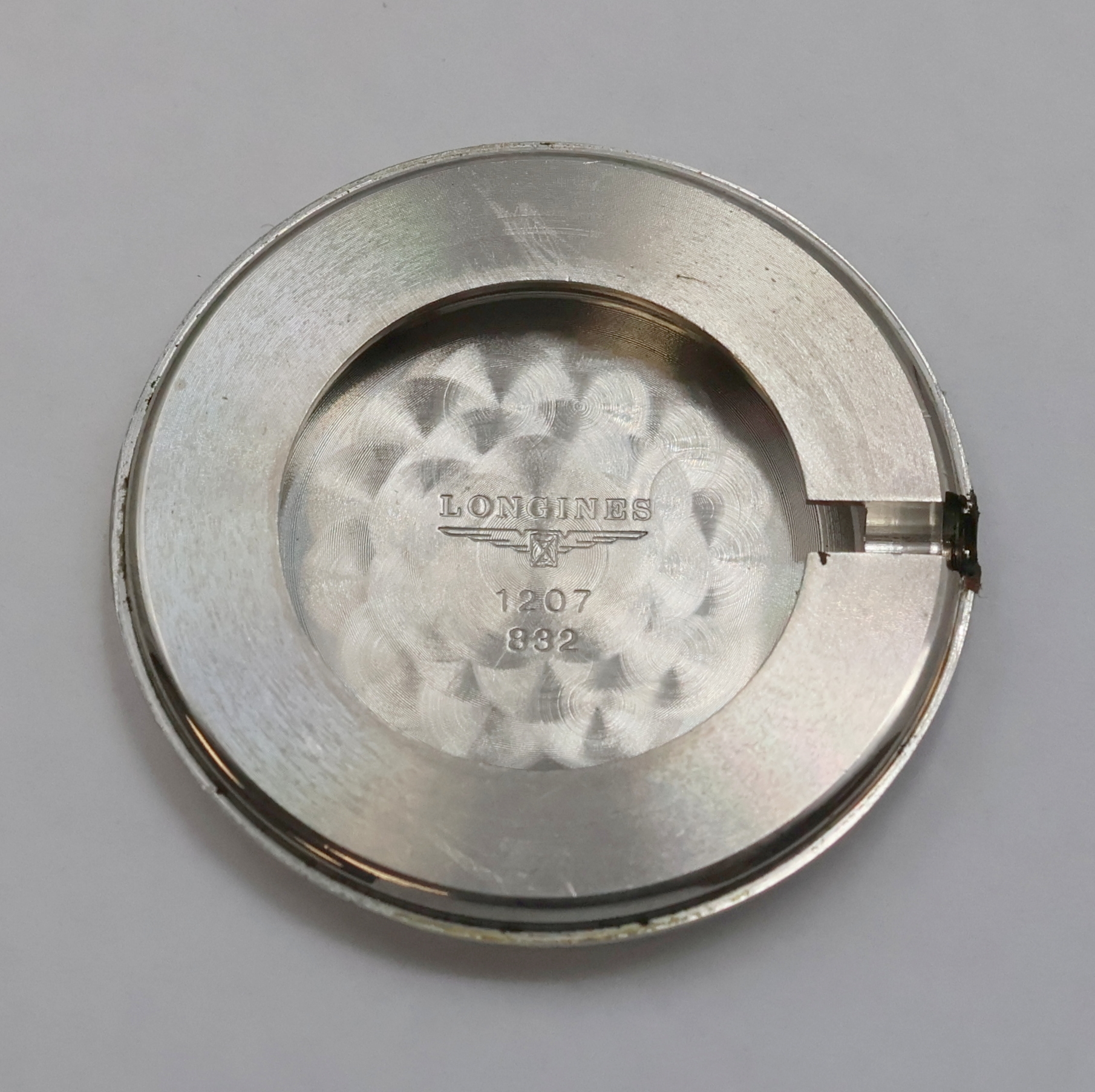 Detail j: LONGINES 2 Armbanduhren in Stahl /vergoldet, Schweiz um 1980/1990, Automatik/Handaufzug, 2-teil. Geh., Stahlböden aufgedr., 1) Automatik, ovales ...