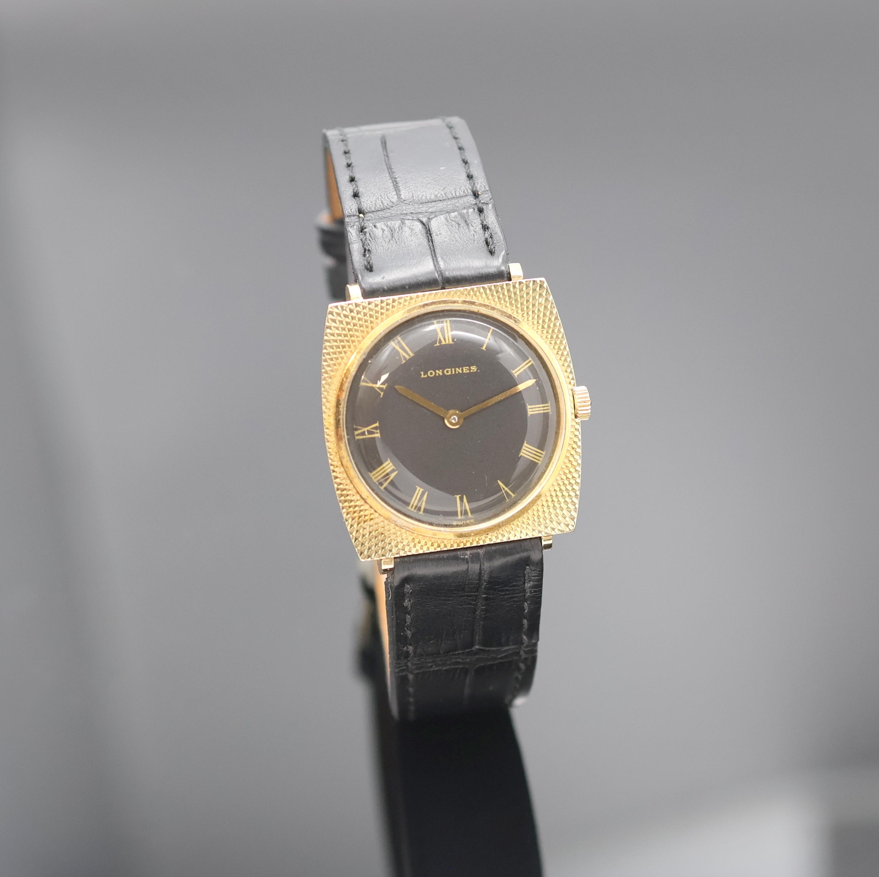 Detail b: LONGINES Armbanduhr in GG 585/000 für den amerikanischen Markt, Schweiz/USA um 1970, Handaufzug, 2-teil. Geh., guill. Front, Boden aufgedr., ...