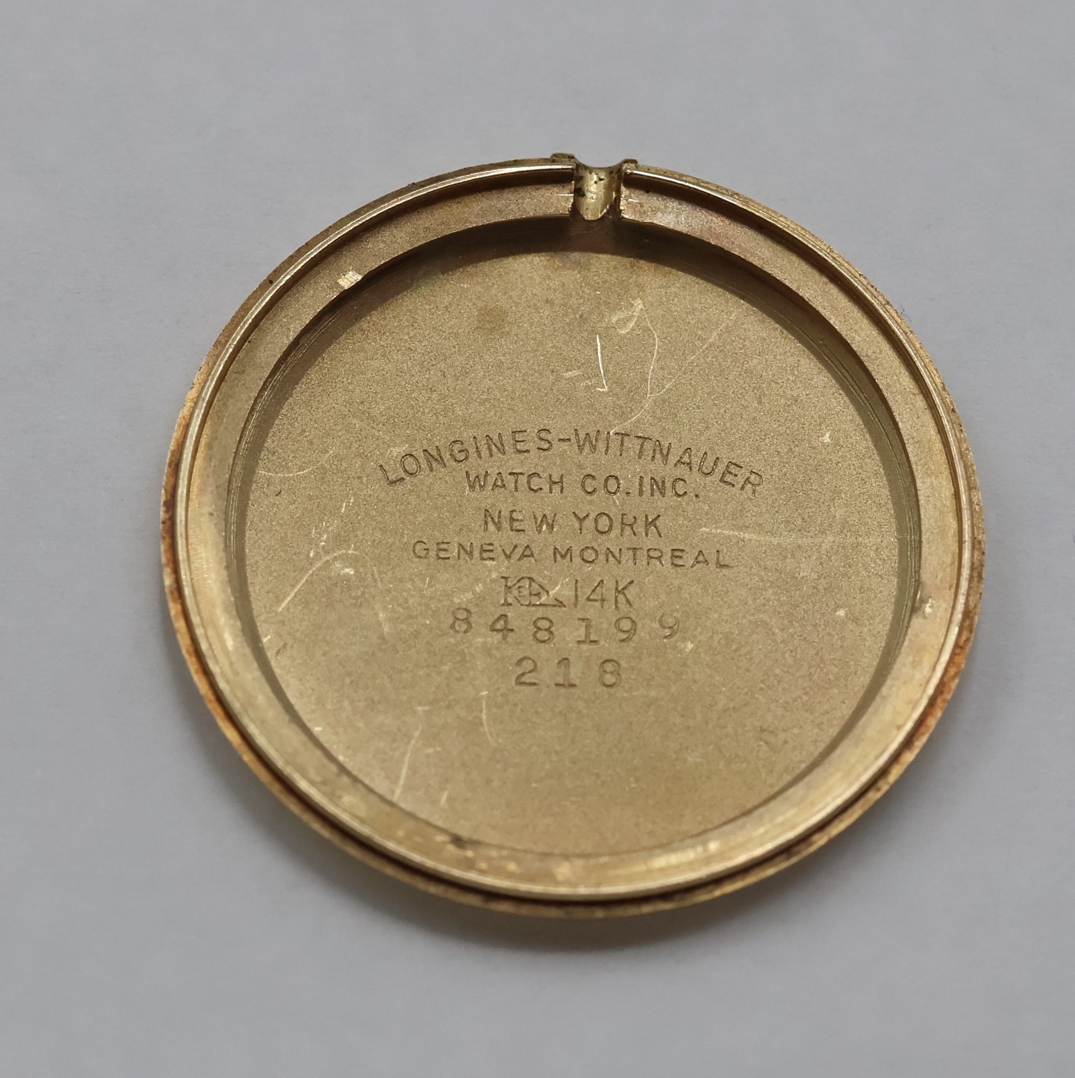 Detail h: LONGINES Armbanduhr in GG 585/000 für den amerikanischen Markt, Schweiz/USA um 1970, Handaufzug, 2-teil. Geh., guill. Front, Boden aufgedr., ...