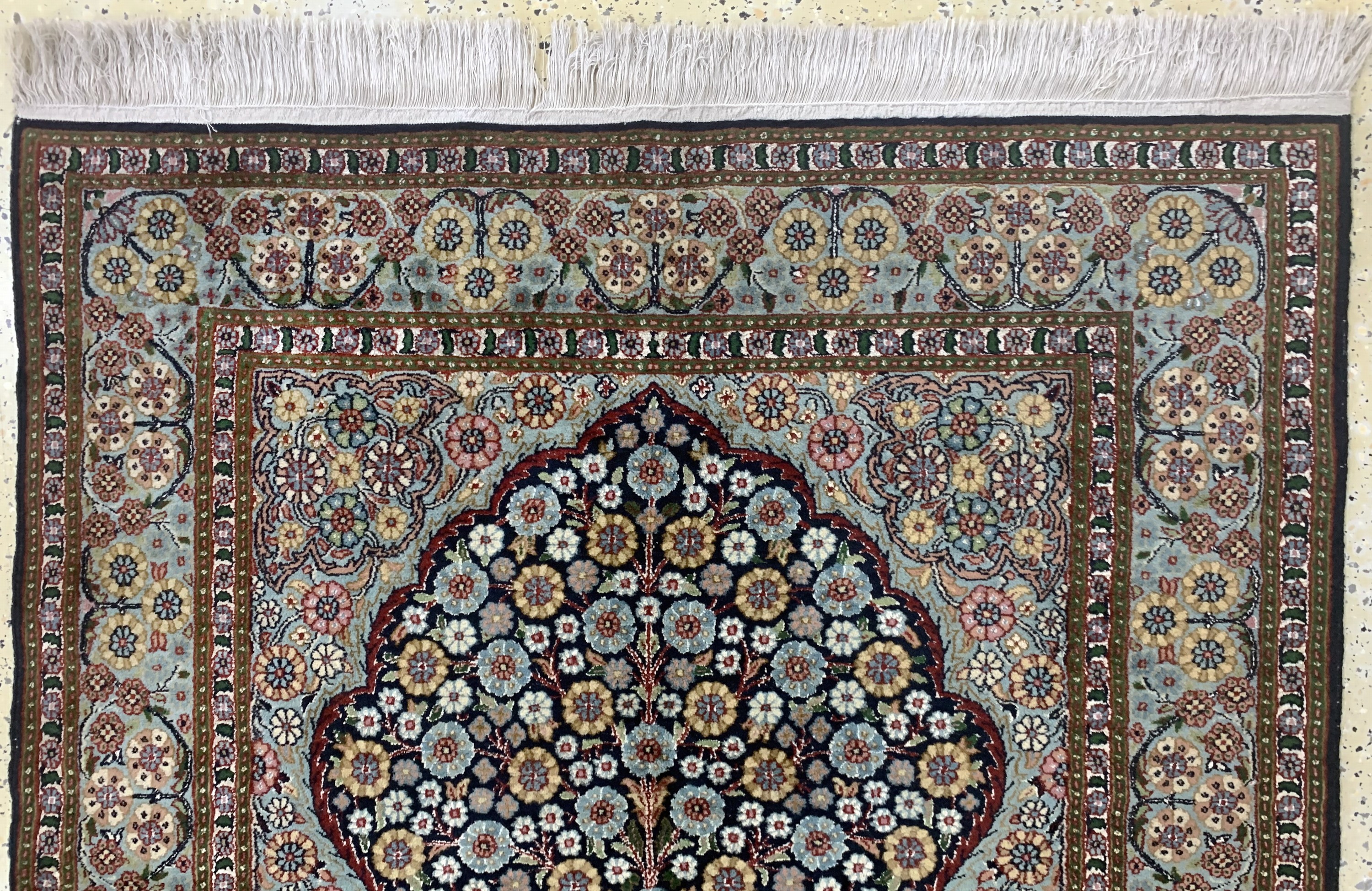 Detail a: Lahor fein, Pakistan, Mitte 20.Jhd, Korkwolle mit Seide, ca. 193 x 122 cm, EHZ: 2