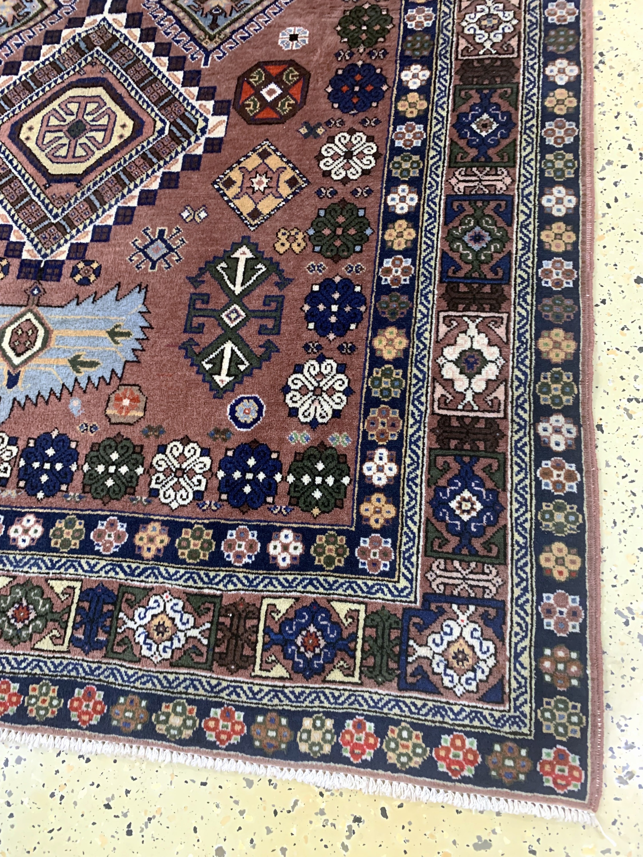Detail b: Eriwan, Rußland, Mitte 20.Jhd, Wolle auf Baumwolle, ca. 180 x 130 cm, EHZ: 2