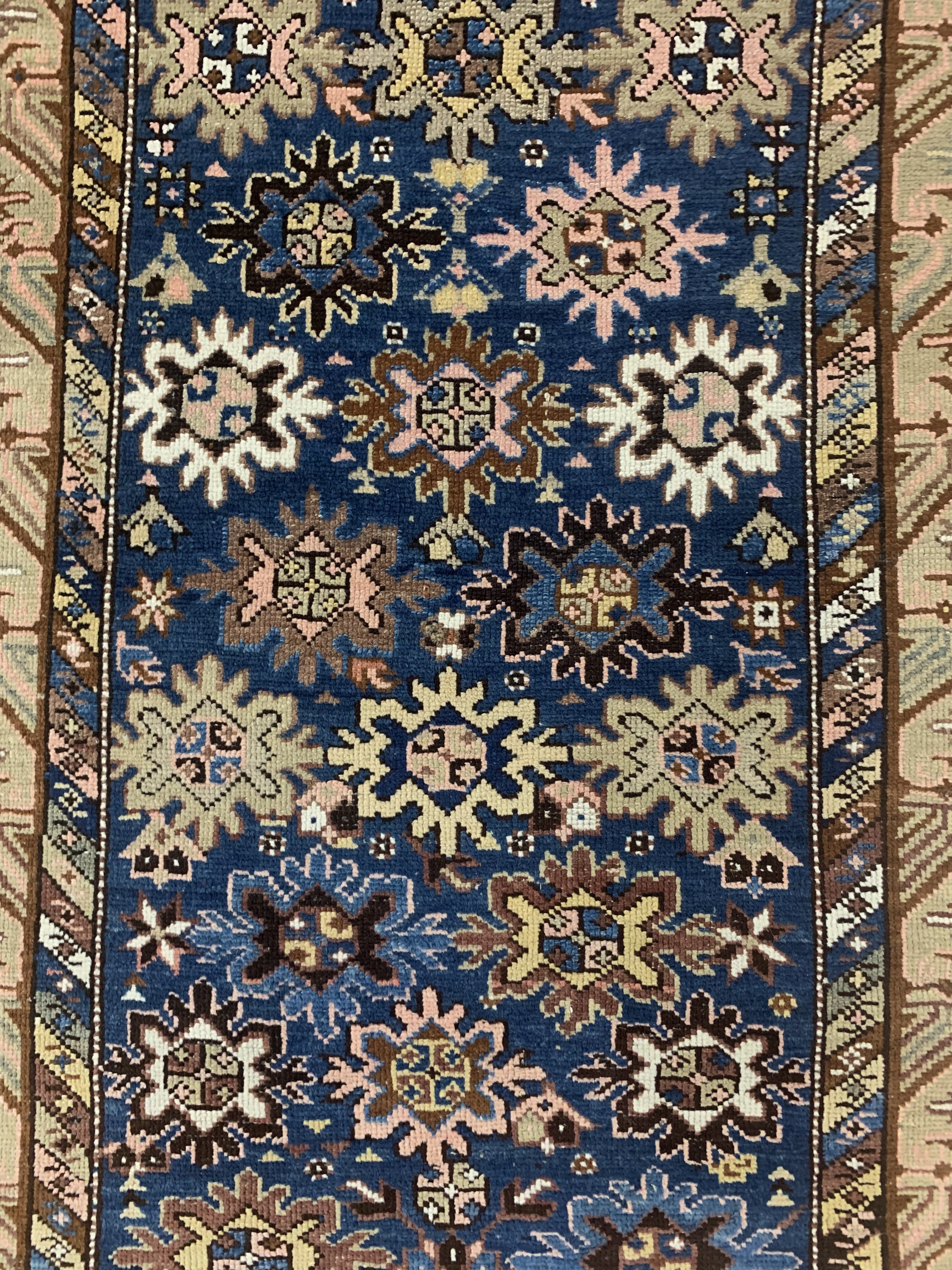 Detail c: Kazak antik, Kaukasus, 19.Jhd, Wolle auf Wolle, ca. 162 x 92 cm, EHZ: 3