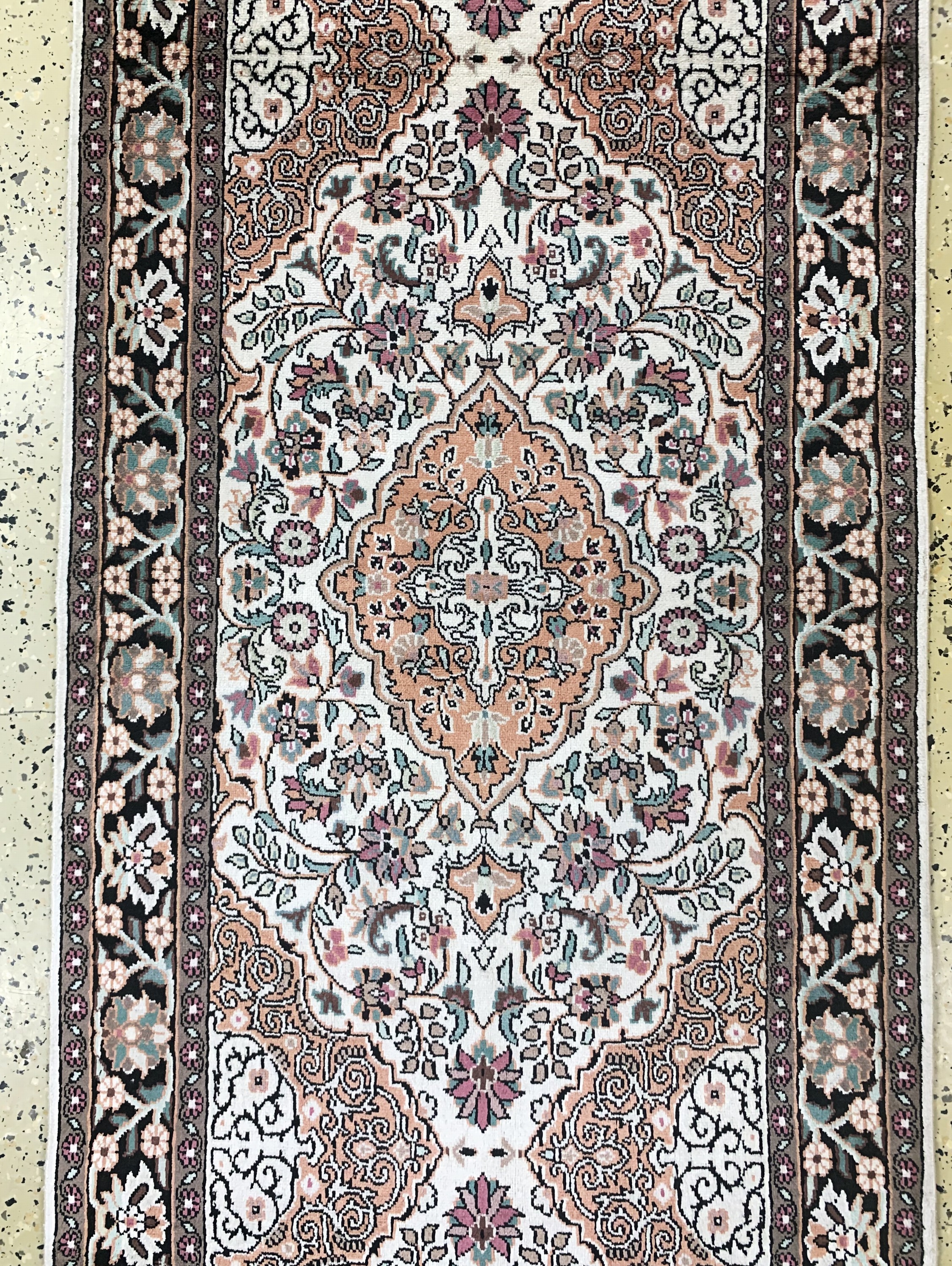 Detail b: Kaschmir Seide, Indien, Ende 20.Jhd, merzerisierte Baumwolle, ca. 310 x 77 cm, EHZ:1-2