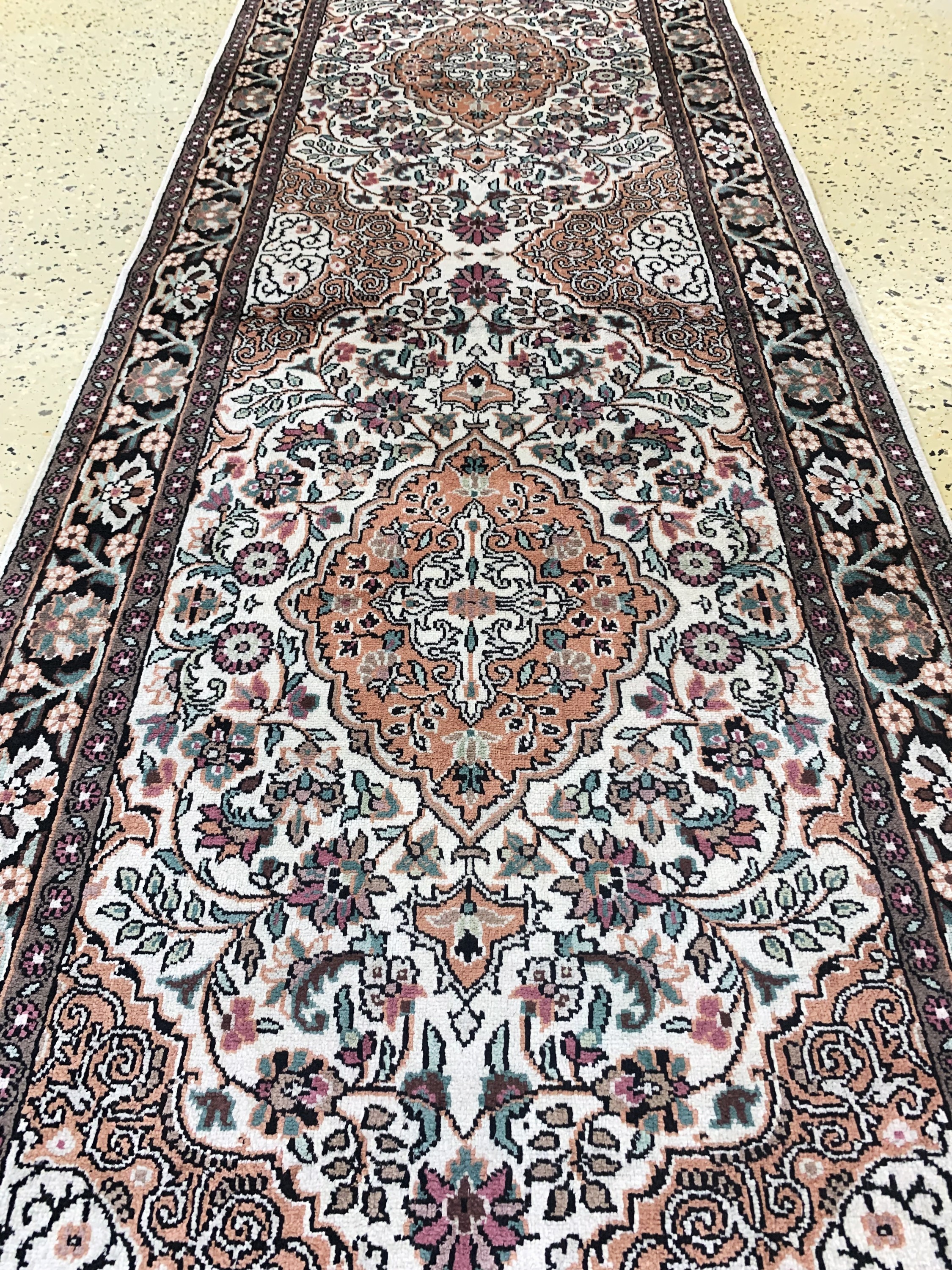 Detail d: Kaschmir Seide, Indien, Ende 20.Jhd, merzerisierte Baumwolle, ca. 310 x 77 cm, EHZ:1-2