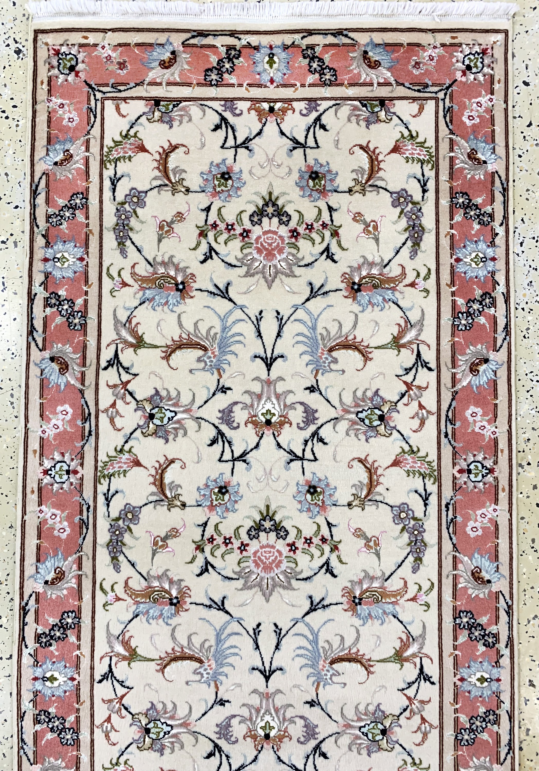 Detail a: Täbriz fein(50 Raj), Persien, Ende 20.Jhd, Korkwolle mit Seide, ca. 260 x 77 cm, ca. 500.000 Kn/qm, EHZ: 1-2