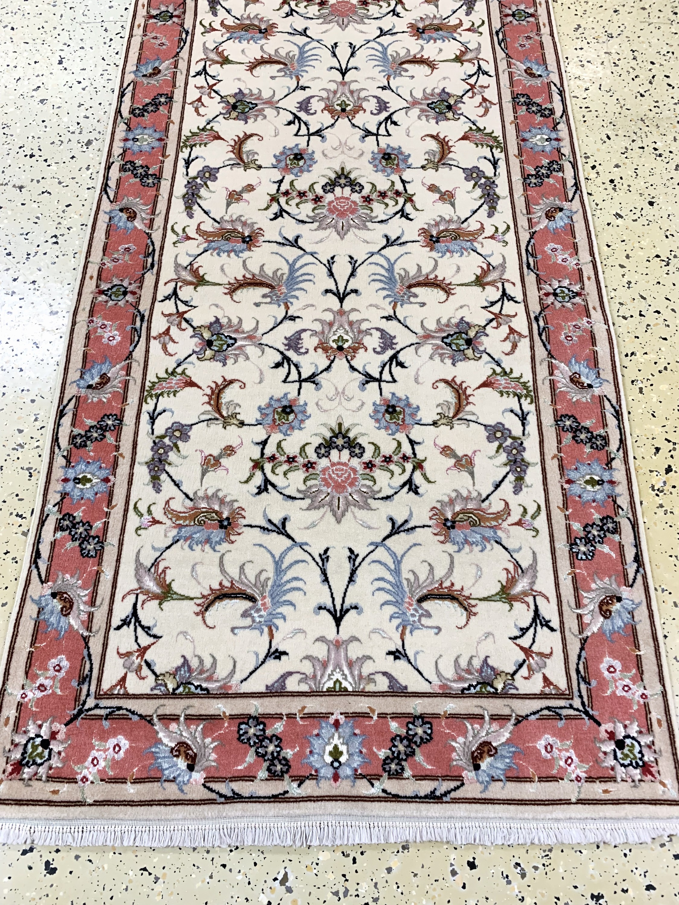 Detail d: Täbriz fein(50 Raj), Persien, Ende 20.Jhd, Korkwolle mit Seide, ca. 260 x 77 cm, ca. 500.000 Kn/qm, EHZ: 1-2