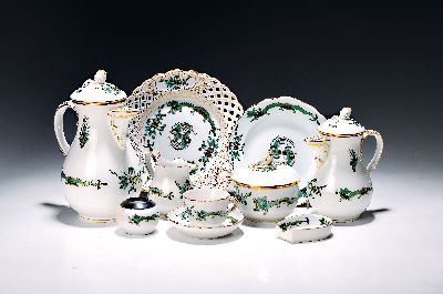 Image 26970991 - Mokkaservice, Dekor reicher grüner Drache, Meissen, nach 1924, Porzellan, ...