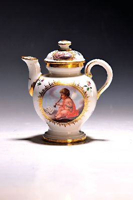 26972190a - Kännchen von einem Solitär, Frankenthal, um 1788, CT-Marke, Porzellan, in ...