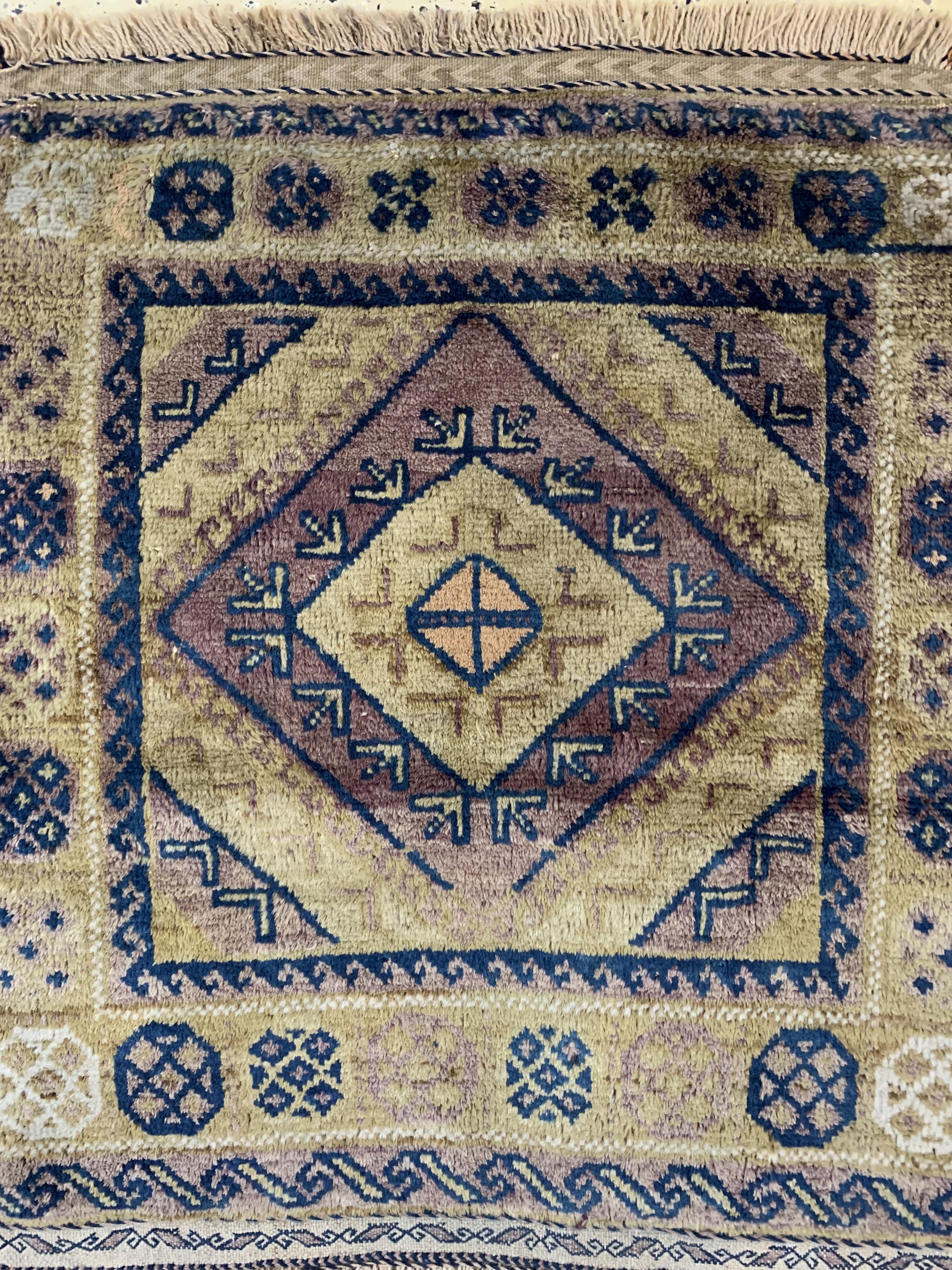 Detail c: Konvolut aus 3 Taschenfronten, Belutschistan, Persien, um 1900, Wolle auf Wolle, ca. 80 x 80 cm, EHZ: 2-3