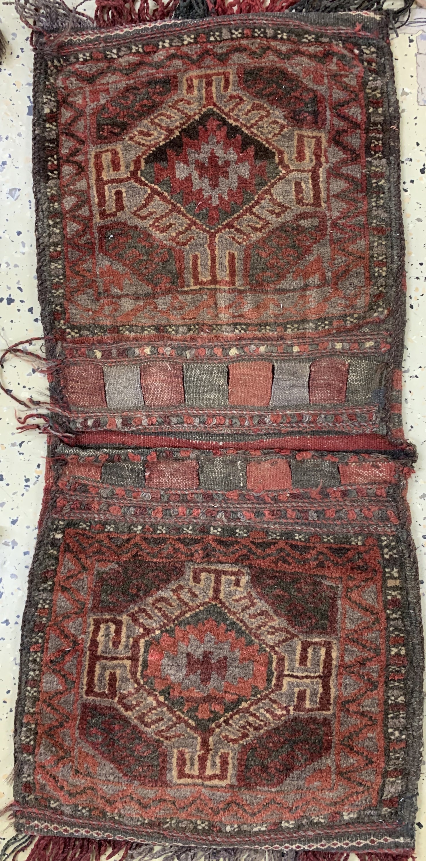 Detail d: Konvolut aus 6 Taschen, Belutsch, Afschar Persien, um 1900-1930, Wolle auf Wolle, ca. 184 x 80 cm, EHZ: 2-3