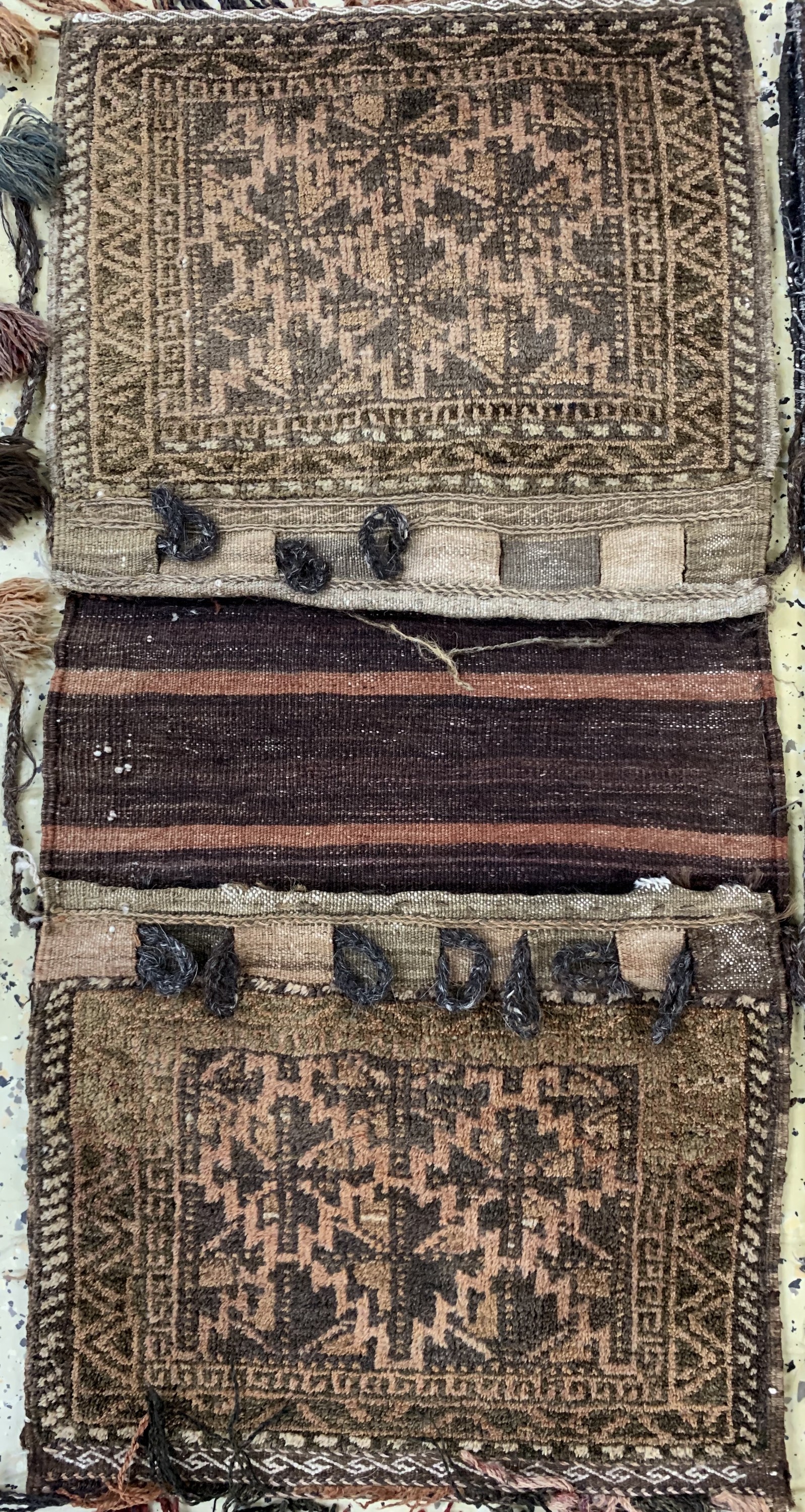 Detail e: Konvolut aus 6 Taschen, Belutsch, Afschar Persien, um 1900-1930, Wolle auf Wolle, ca. 184 x 80 cm, EHZ: 2-3
