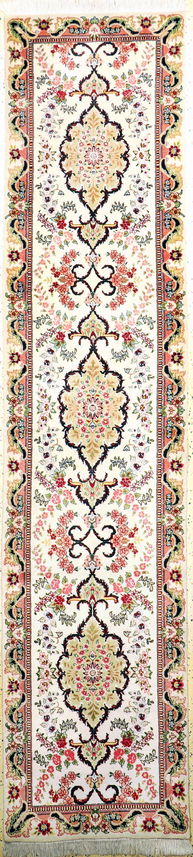Täbriz(40 Raj), Persien, Mitte 20.Jhd, Wolle mit Seide, ca. 400 x 76 cm, EHZ: 2