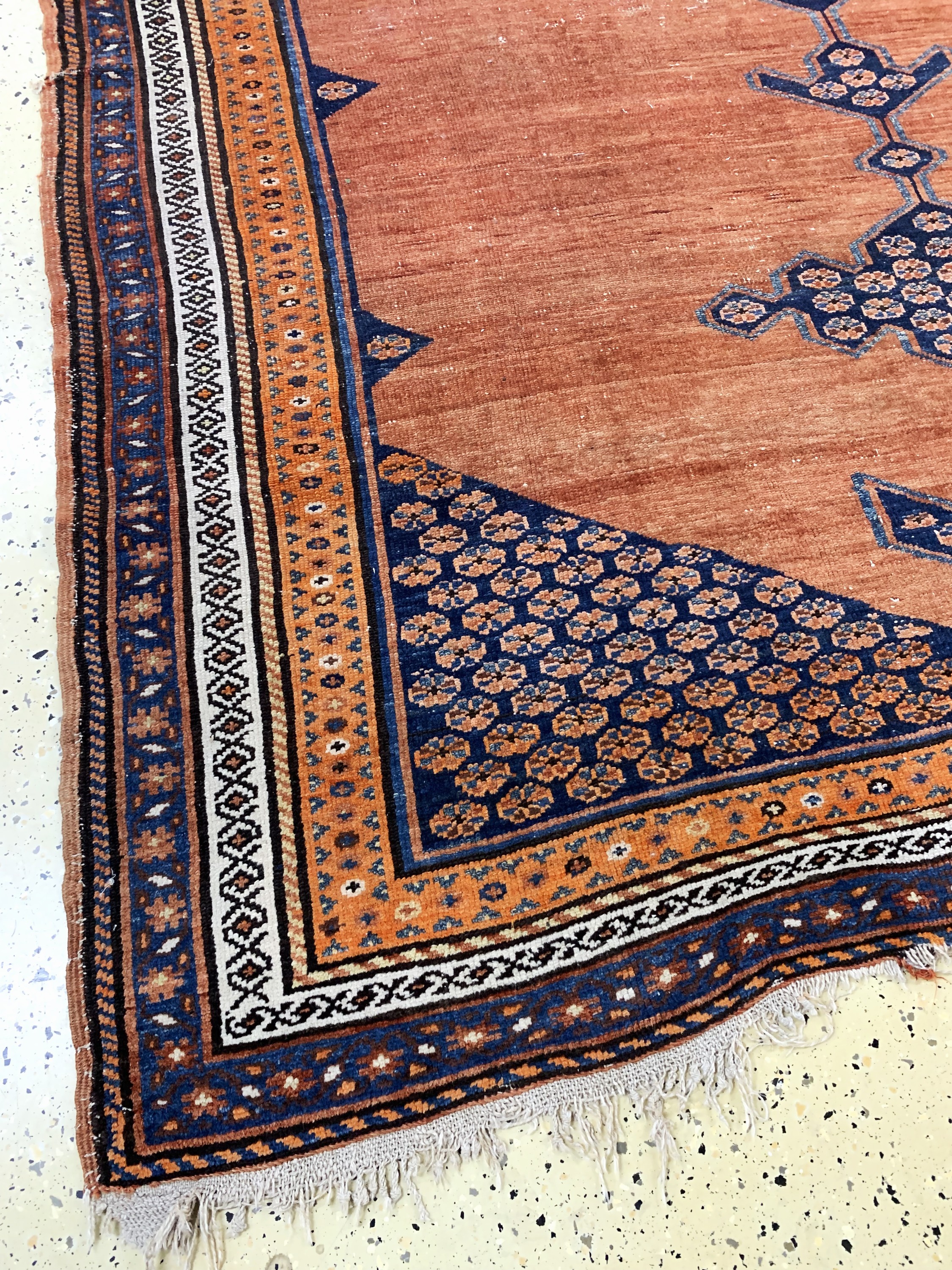Detail b: Antiker Malayer, Persien, um 1900, Wolle auf Baumwolle, ca. 380 x 200 cm, EHZ: 3-4