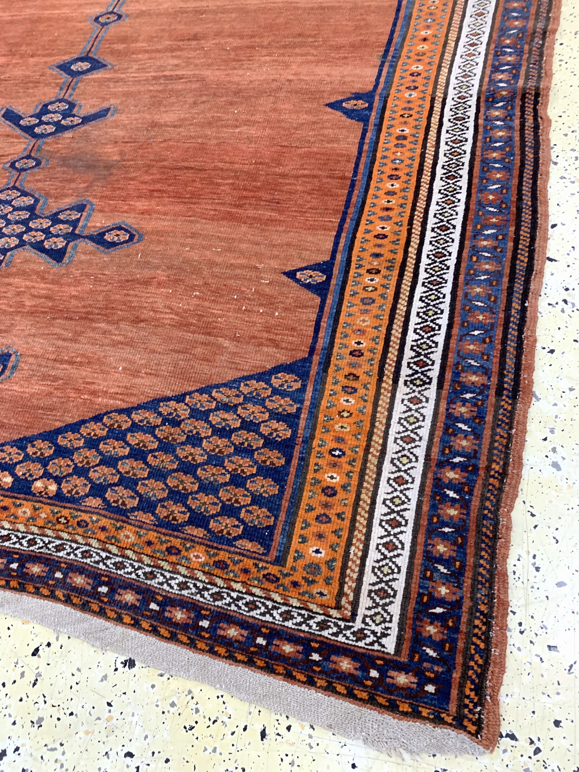Detail e: Antiker Malayer, Persien, um 1900, Wolle auf Baumwolle, ca. 380 x 200 cm, EHZ: 3-4