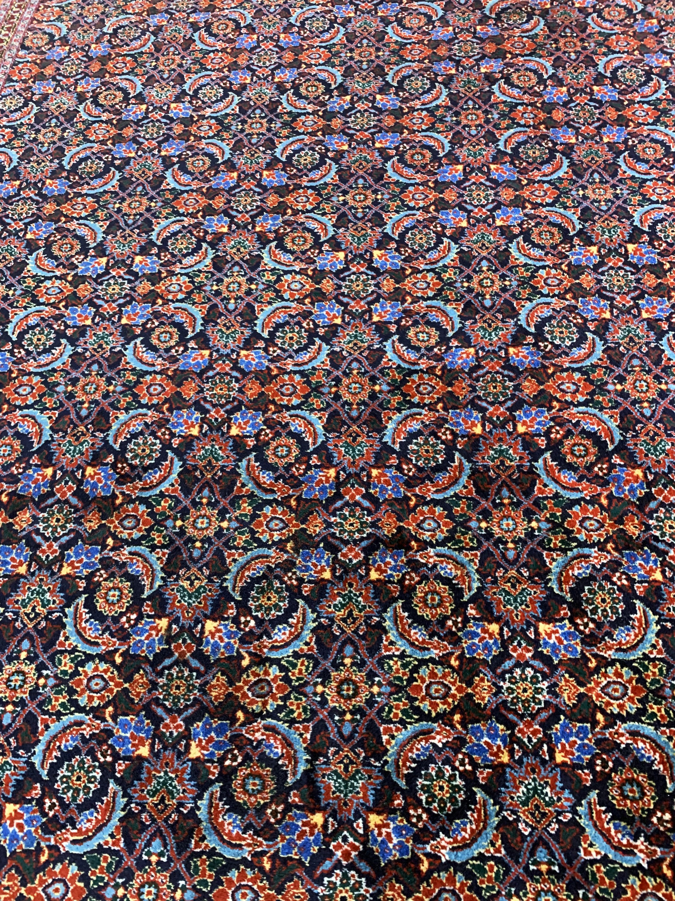 Detail f: Täbriz(40 Raj) Persien, signiert"Miri", Mitte 20.Jhd, Korkwolle auf Baumwolle, ca. 335x 243 cm, EHZ: 1-2(gereinigt).