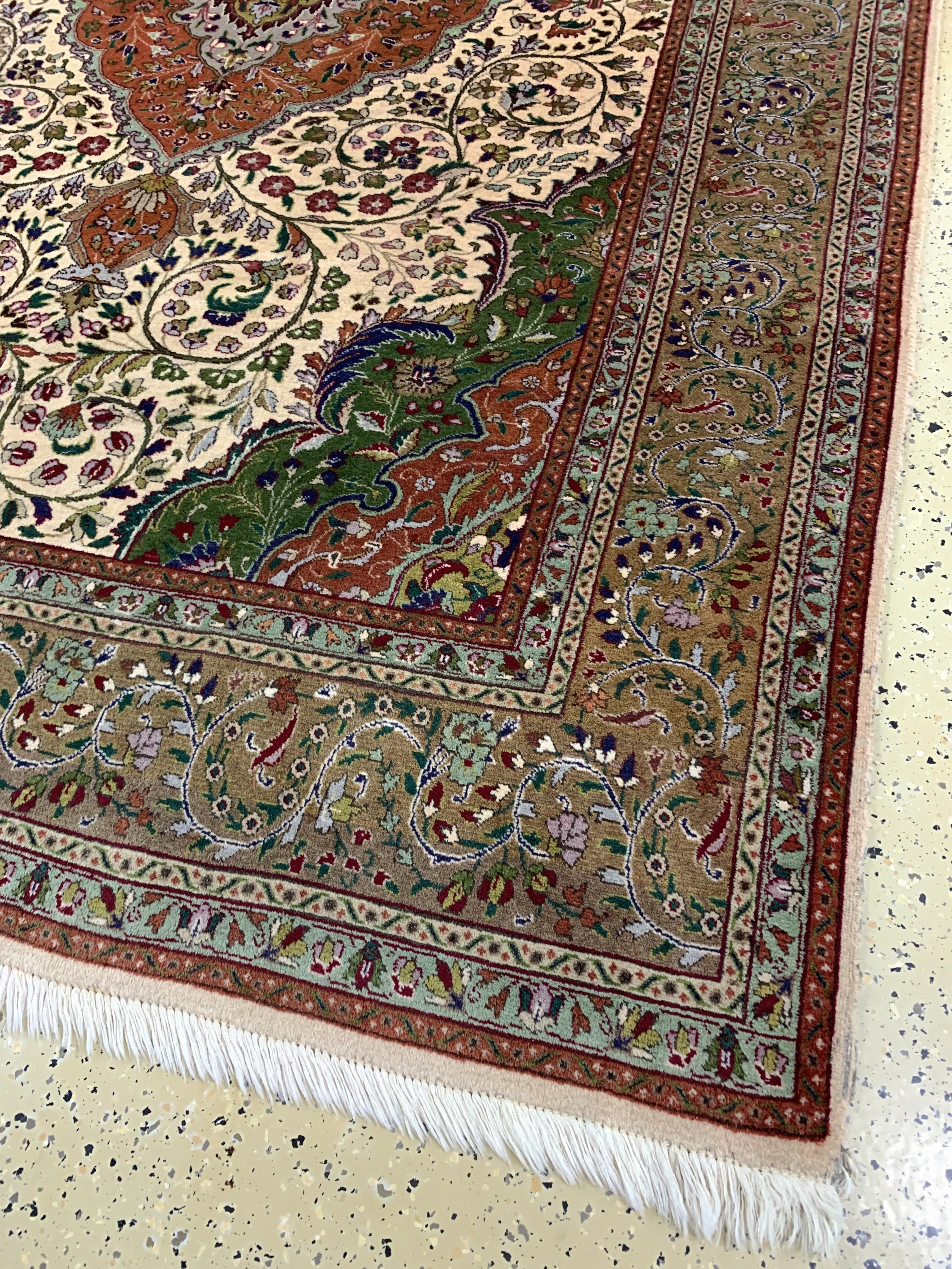 Detail a: Täbriz(40 Raj), Persien, Mitte 20.Jhd, Korkwolle auf Baumwolle, ca. 290 x 196 cm, gereinigt, EHZ: 2