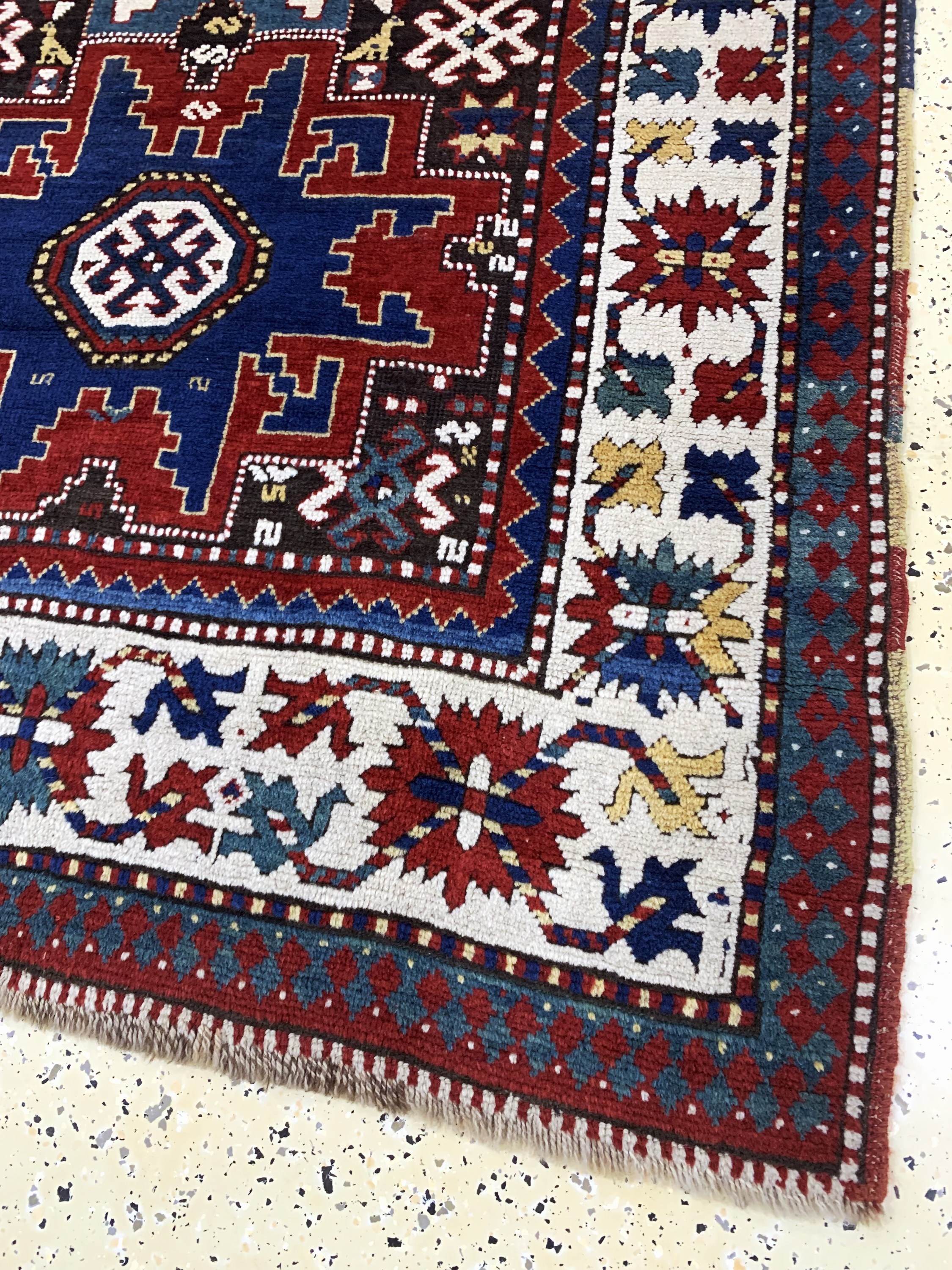 Detail c: Antiker Kazak, Kaukasus, 19.Jhd, Wolle auf Wolle, ca. 240 x 122 cm, EHZ: 2