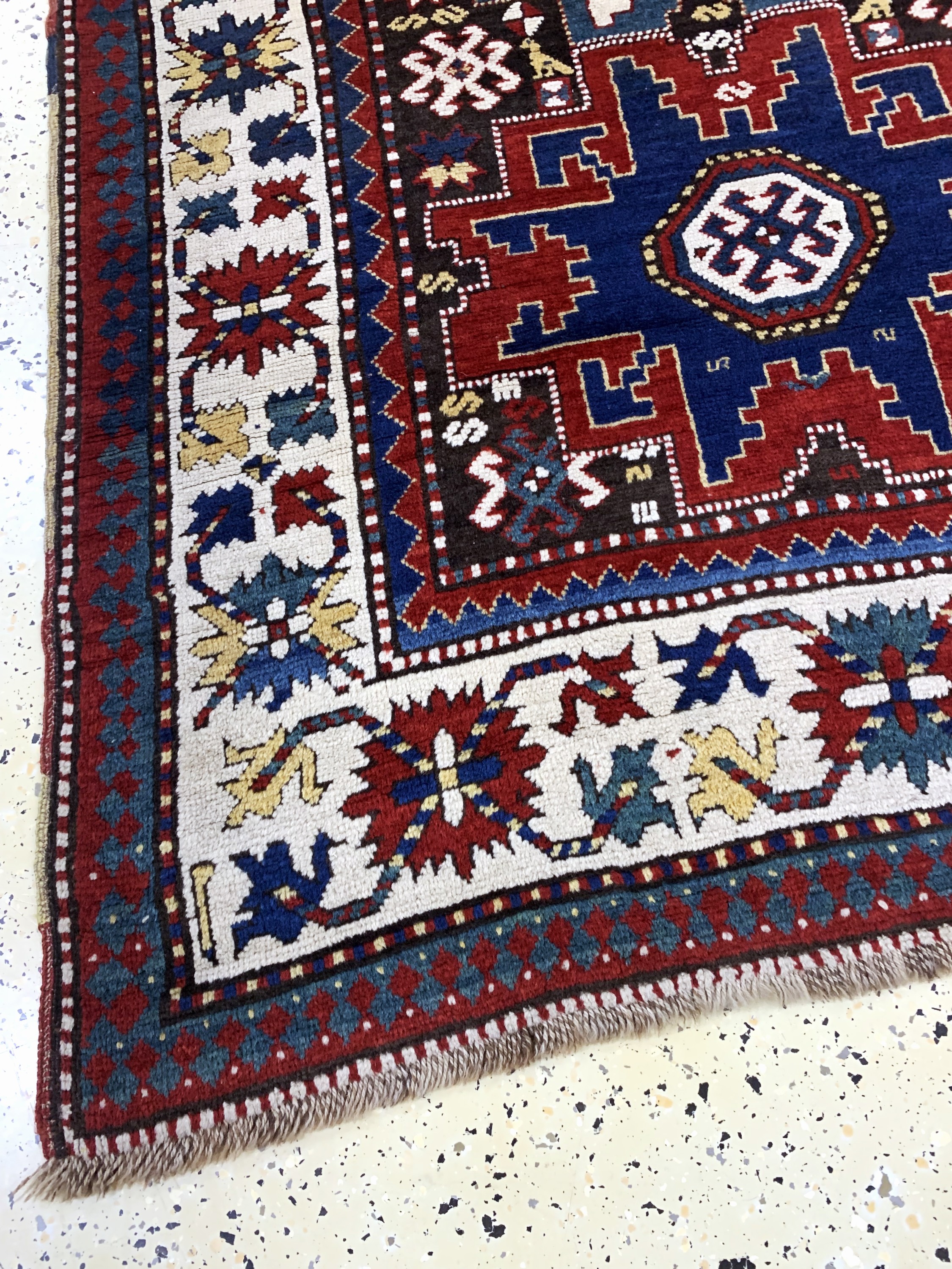 Detail d: Antiker Kazak, Kaukasus, 19.Jhd, Wolle auf Wolle, ca. 240 x 122 cm, EHZ: 2