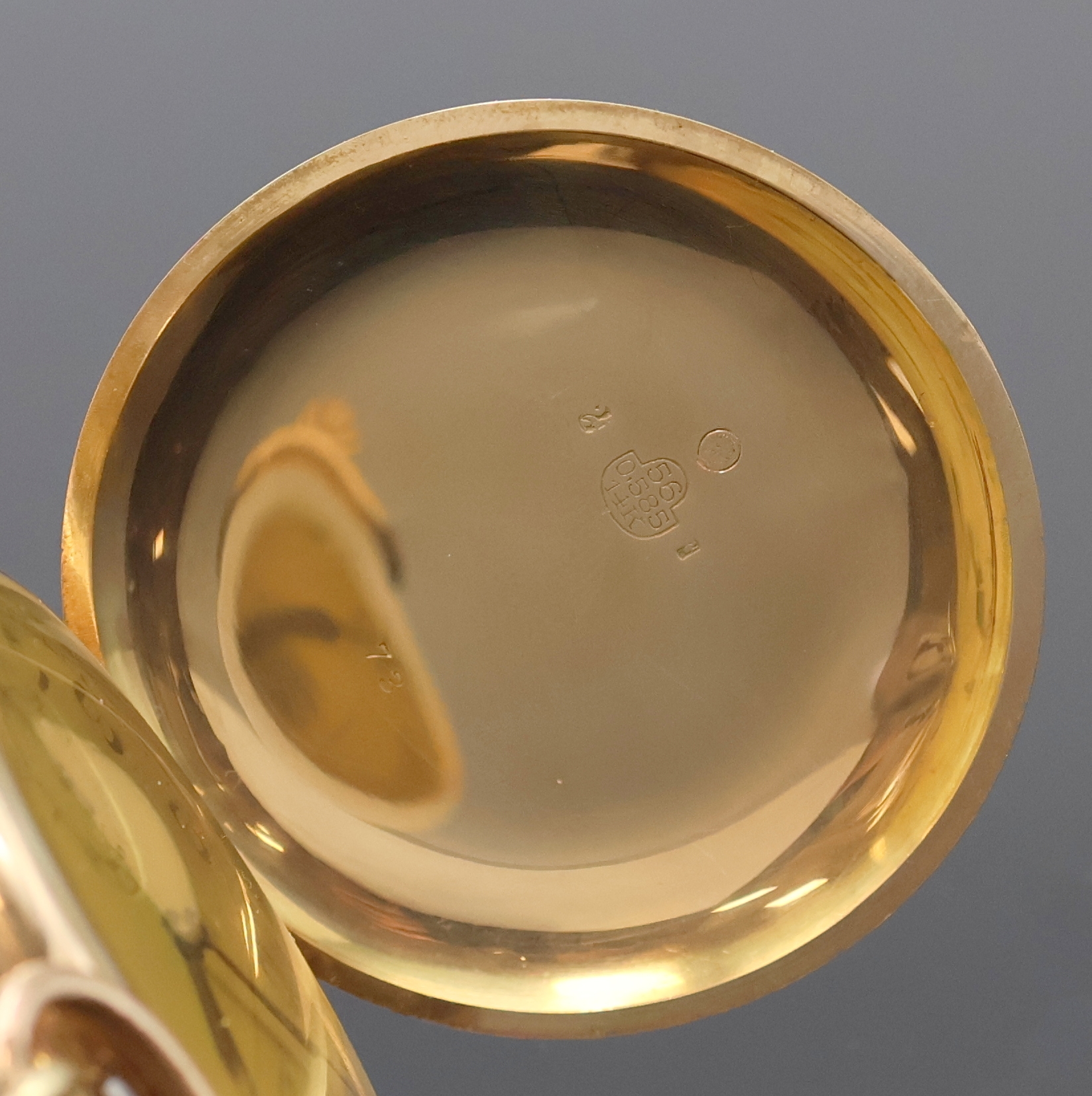 Detail a: BUREN Savonette Herrentaschenuhr in RG 585/000 an GG 333/000 Kette, Schweiz um 1920, glattes 3-Deckel Goldgeh. dell., gold. Metallzifferbl. m. arab. ...