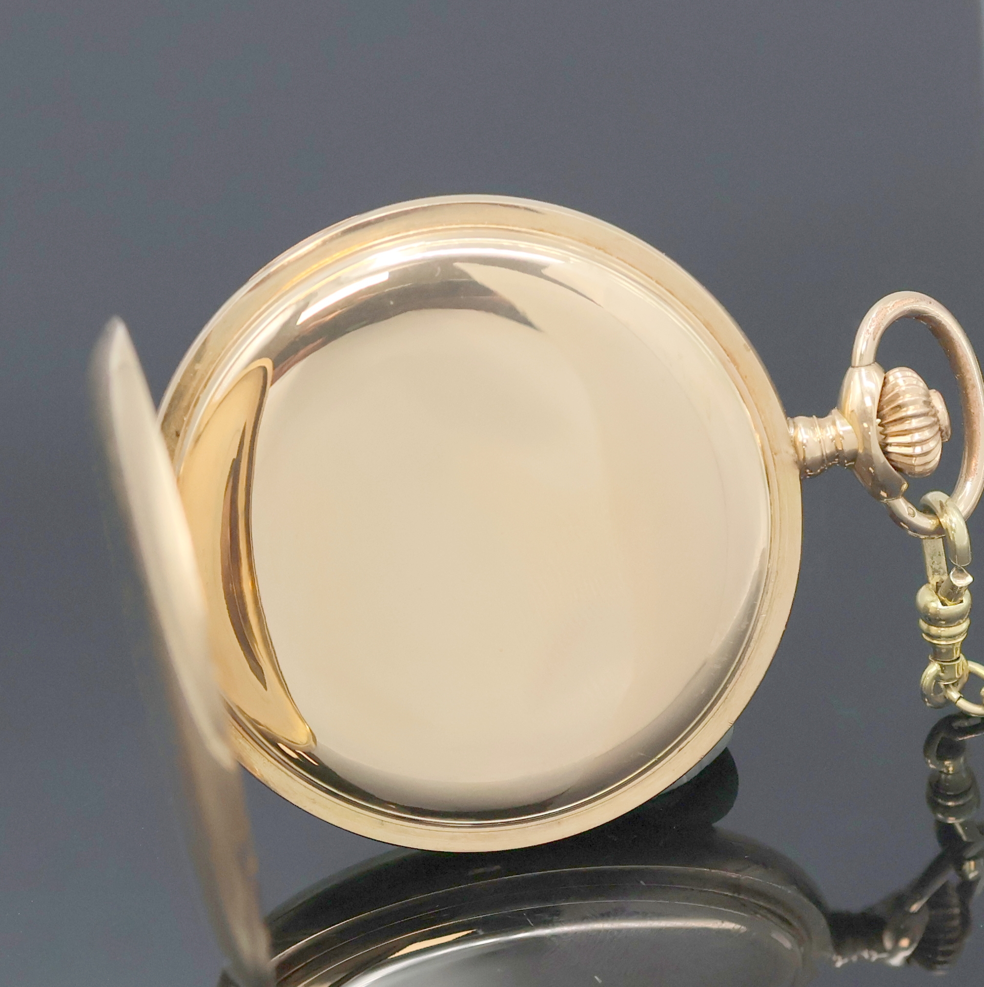 Detail d: BUREN Savonette Herrentaschenuhr in RG 585/000 an GG 333/000 Kette, Schweiz um 1920, glattes 3-Deckel Goldgeh. dell., gold. Metallzifferbl. m. arab. ...