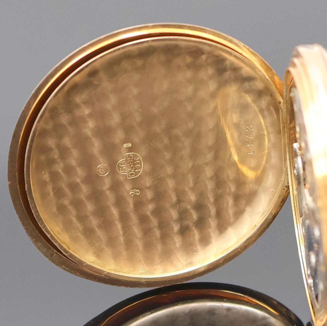 Detail g: BUREN Savonette Herrentaschenuhr in RG 585/000 an GG 333/000 Kette, Schweiz um 1920, glattes 3-Deckel Goldgeh. dell., gold. Metallzifferbl. m. arab. ...