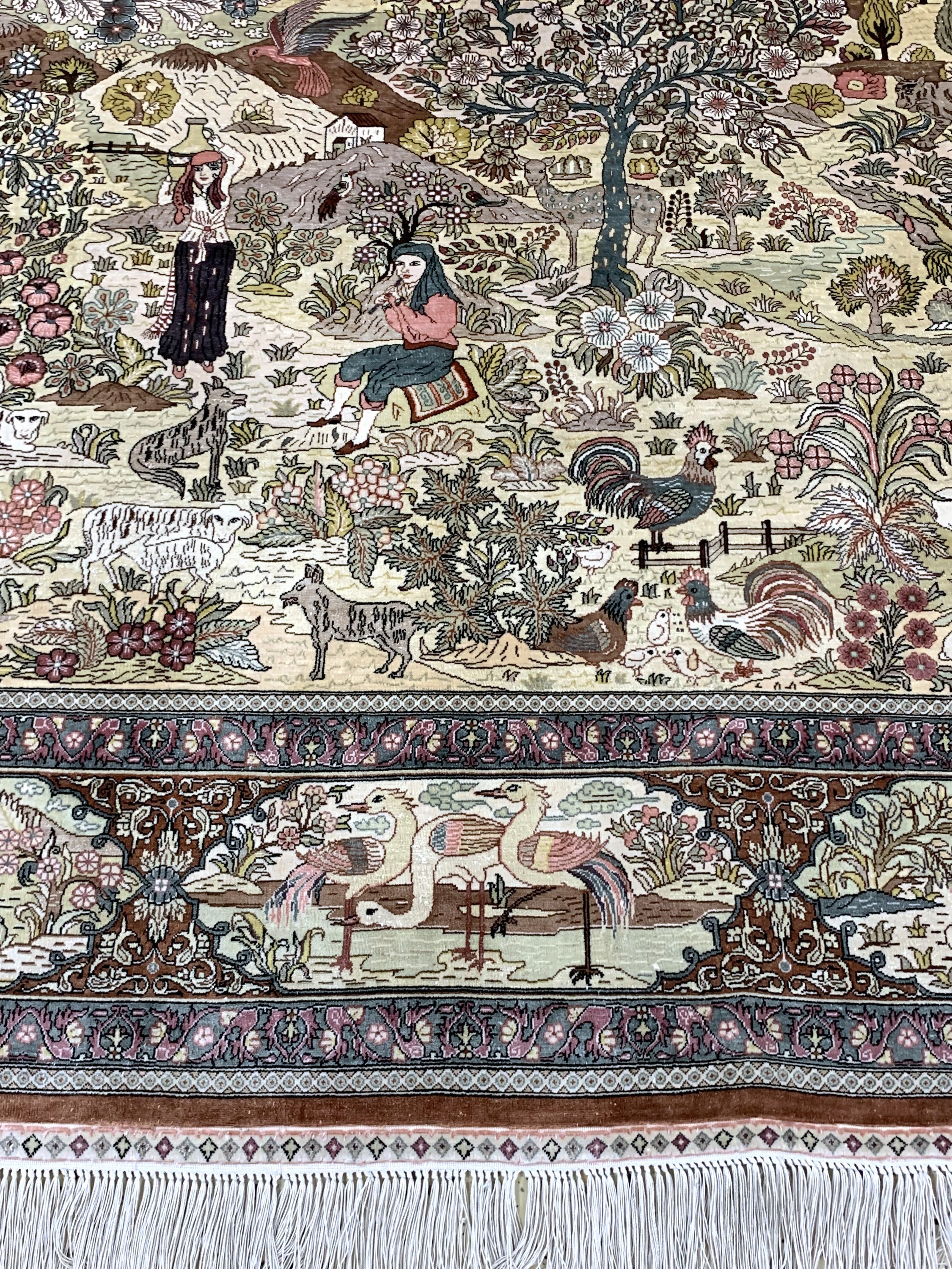 Detail b: Hereke Seide fein, China, Mitte 20.JHd, reine Naturseide, ca. 248 x 158 cm, ca. 1,0 Mio. Kn/qm, EHZ:1-2
