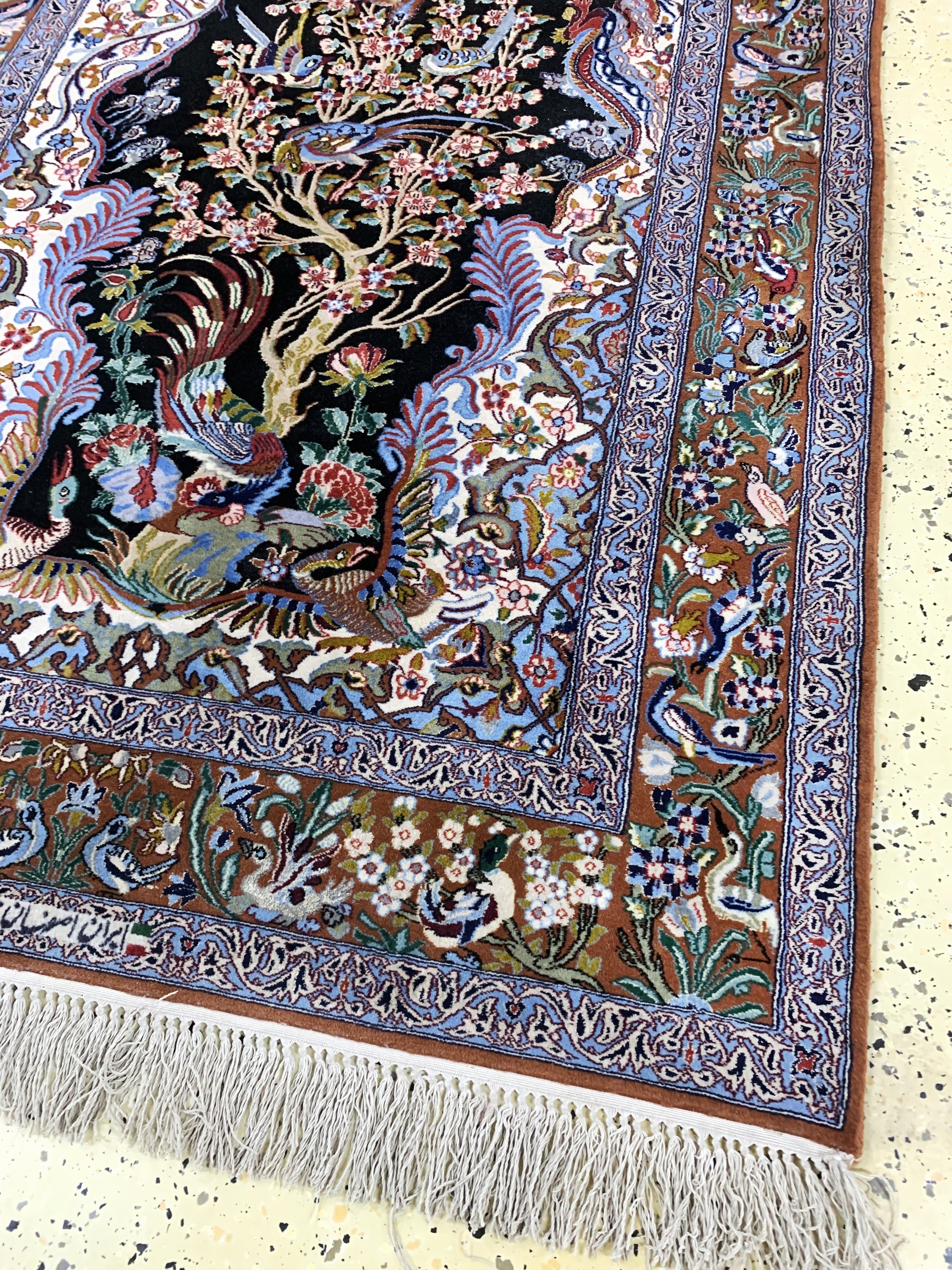 Detail b: Esfahan fein, Persien, Mitte 20.Jhd., Korkwolle mit und auf Seide, ca. 175 x 110 cm,EHZ: 1-2
