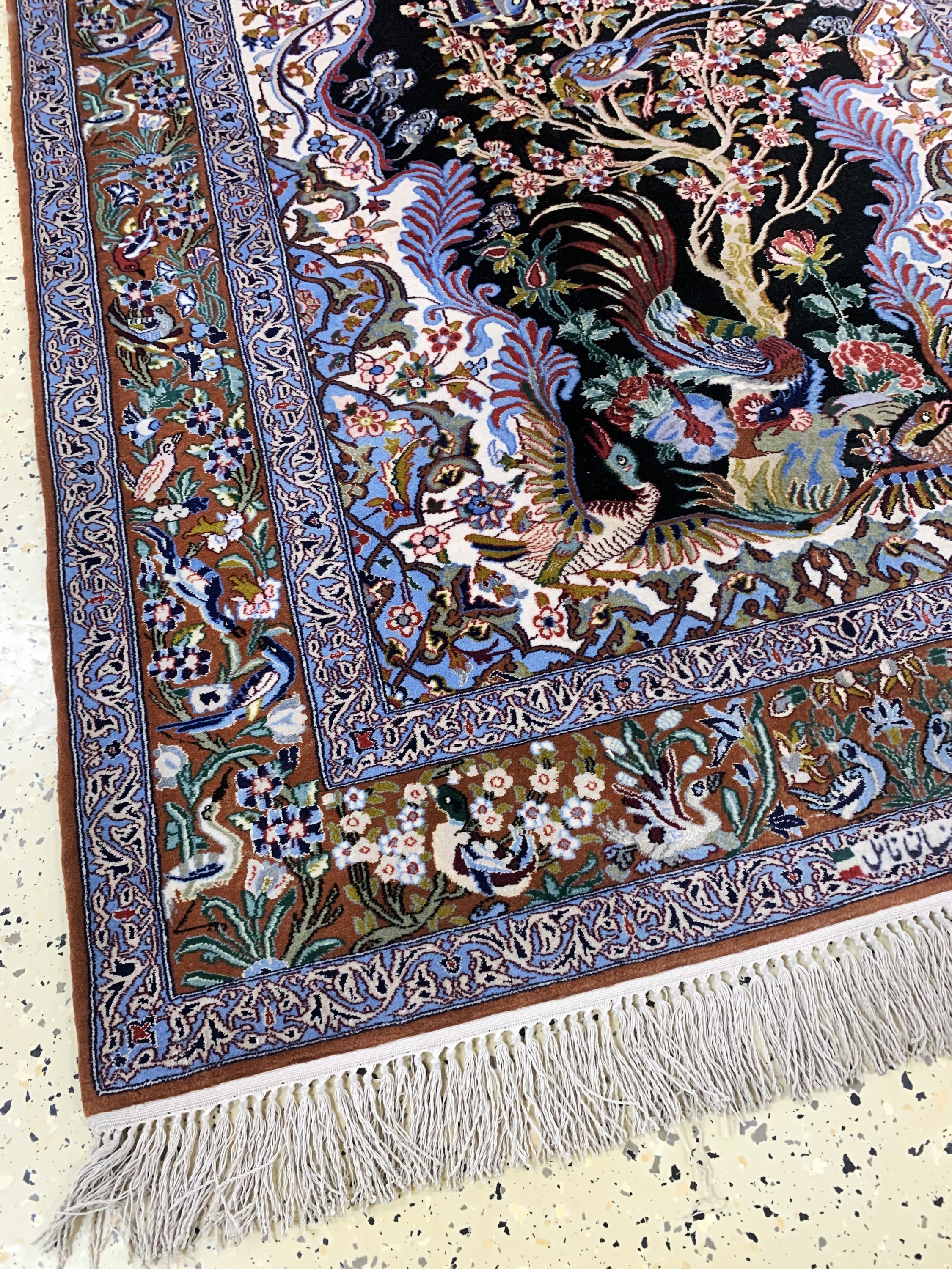 Detail c: Esfahan fein, Persien, Mitte 20.Jhd., Korkwolle mit und auf Seide, ca. 175 x 110 cm,EHZ: 1-2