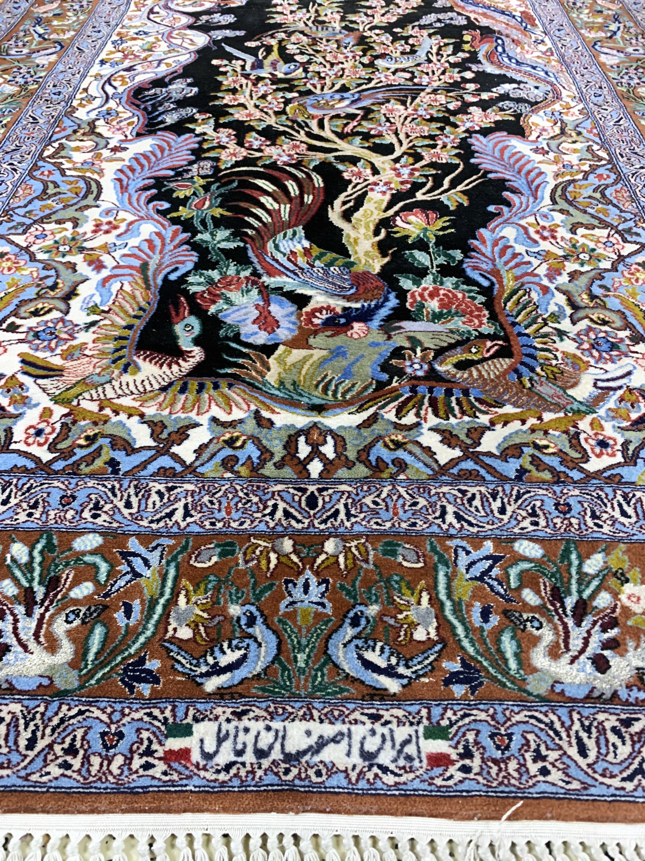 Detail d: Esfahan fein, Persien, Mitte 20.Jhd., Korkwolle mit und auf Seide, ca. 175 x 110 cm,EHZ: 1-2